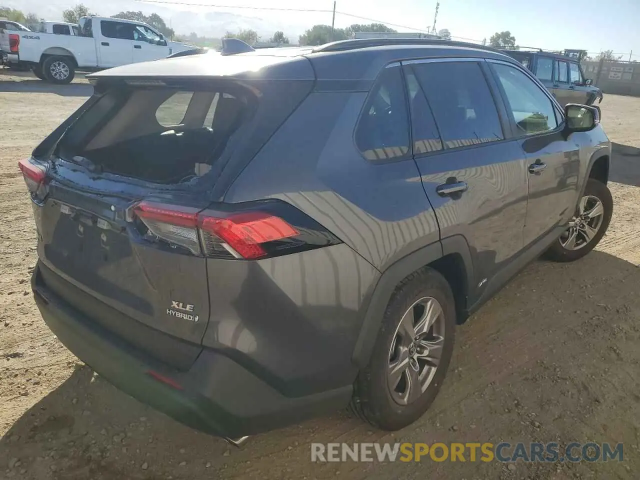 3 Фотография поврежденного автомобиля JTMRWRFV0RD241527 TOYOTA RAV4 2024