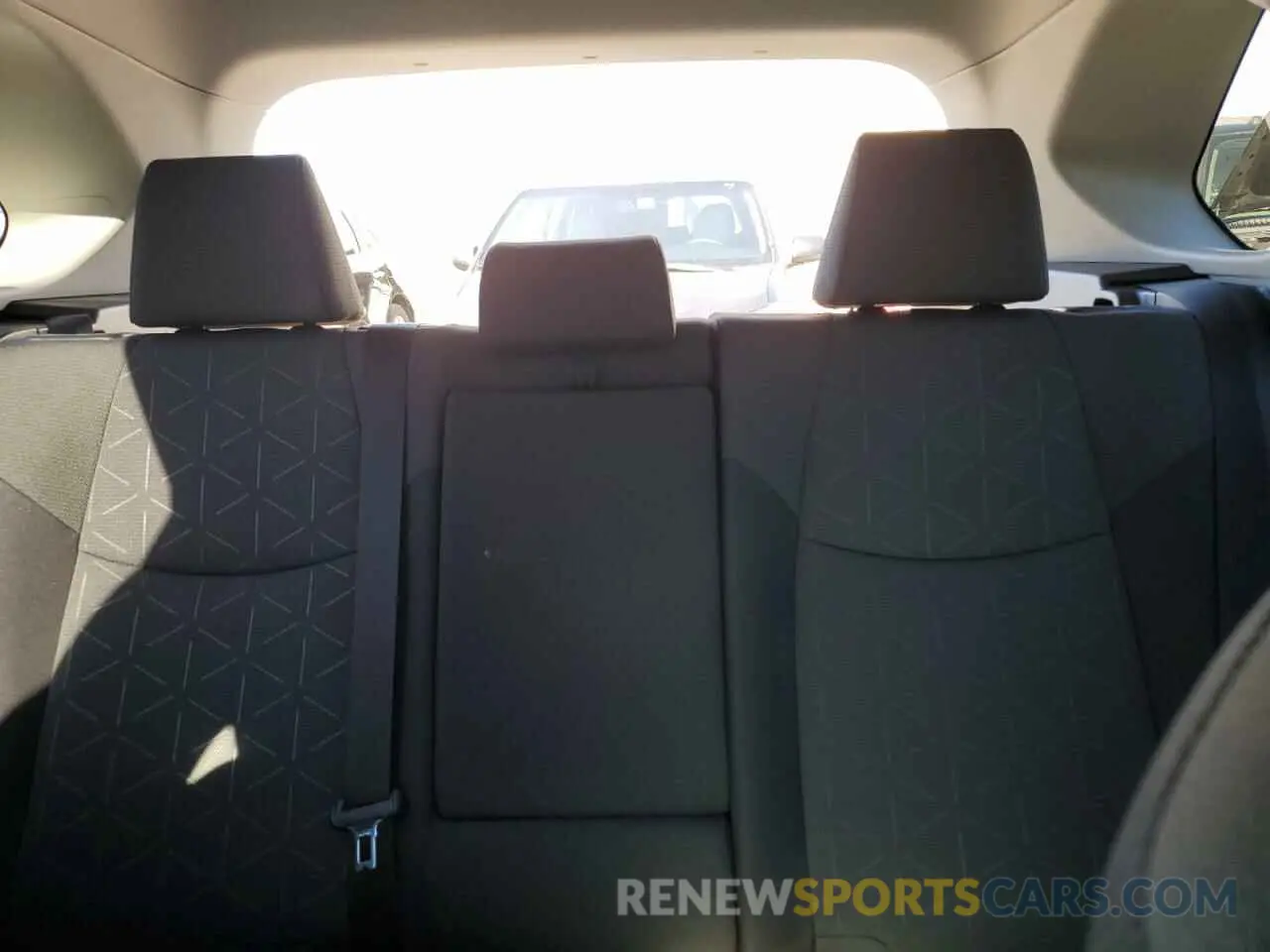 10 Фотография поврежденного автомобиля JTMRWRFV1RD227815 TOYOTA RAV4 2024