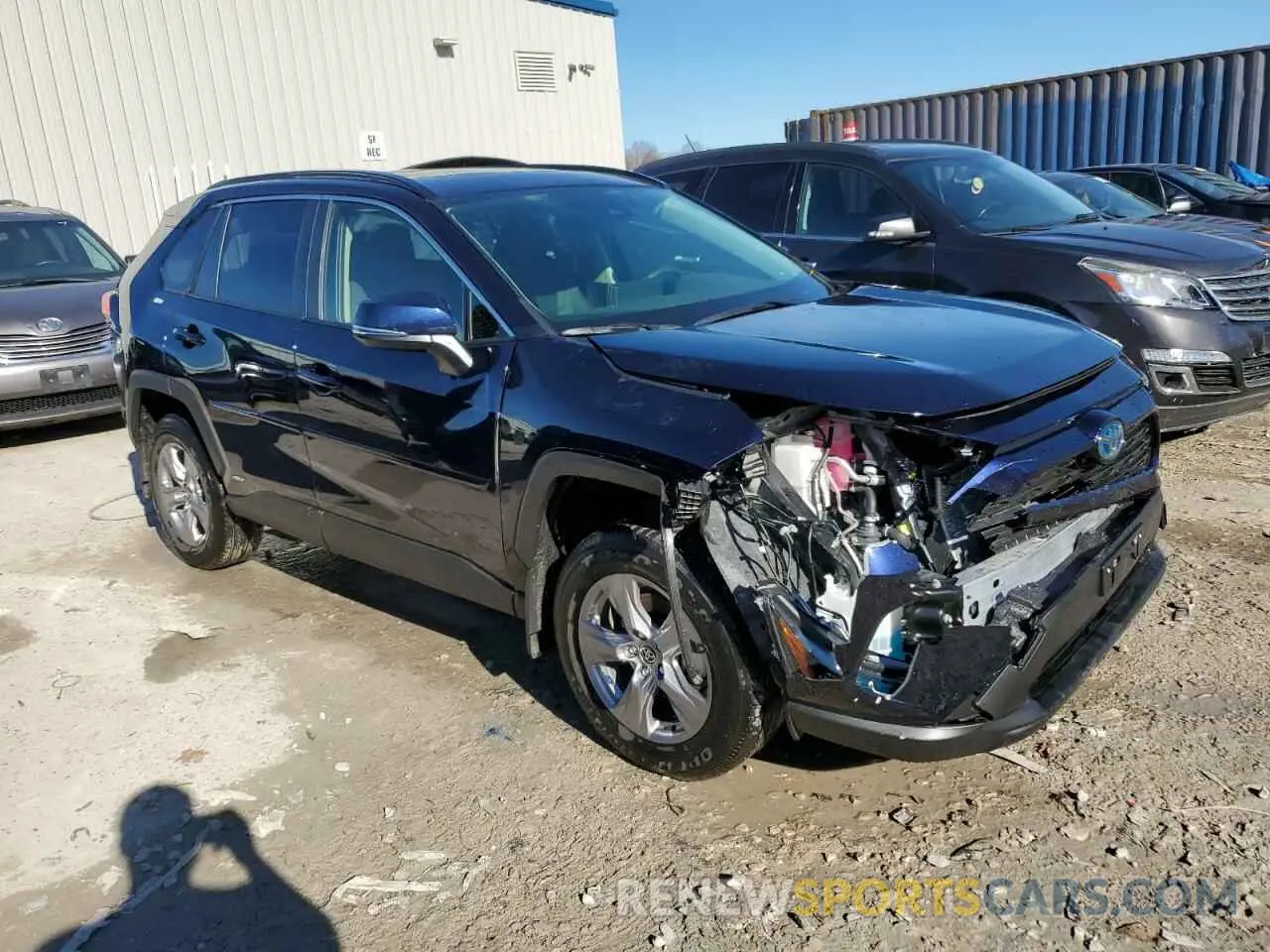 4 Фотография поврежденного автомобиля JTMRWRFV1RD227815 TOYOTA RAV4 2024