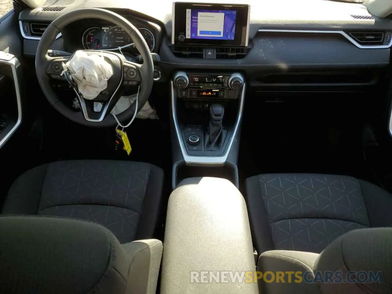 8 Фотография поврежденного автомобиля JTMRWRFV1RD227815 TOYOTA RAV4 2024