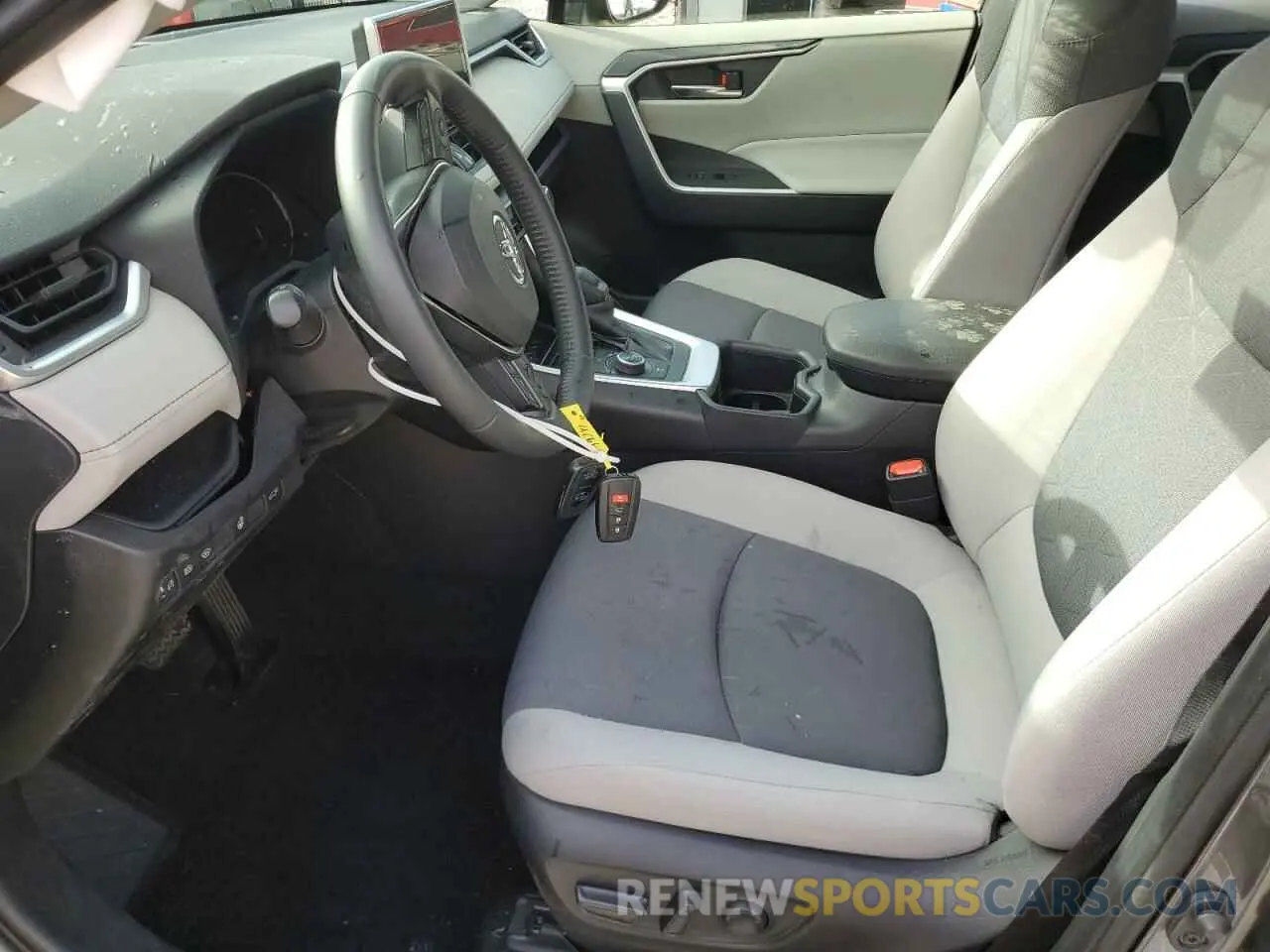 7 Фотография поврежденного автомобиля JTMRWRFV2RD227158 TOYOTA RAV4 2024