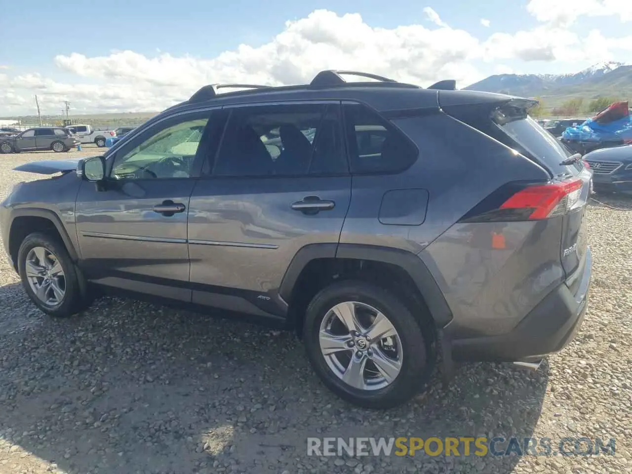 2 Фотография поврежденного автомобиля JTMRWRFV2RJ061726 TOYOTA RAV4 2024