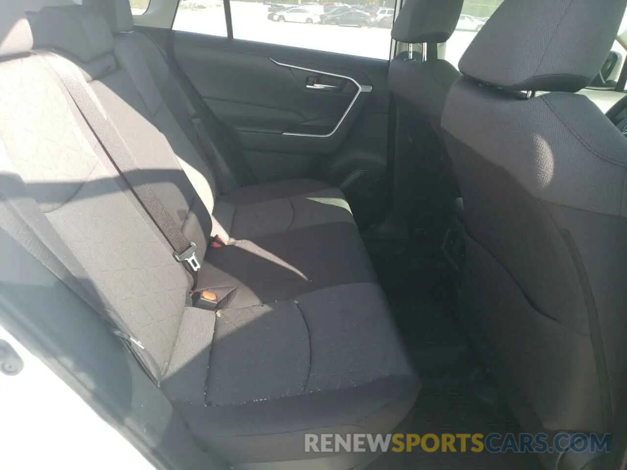 11 Фотография поврежденного автомобиля JTMRWRFV9RD248041 TOYOTA RAV4 2024