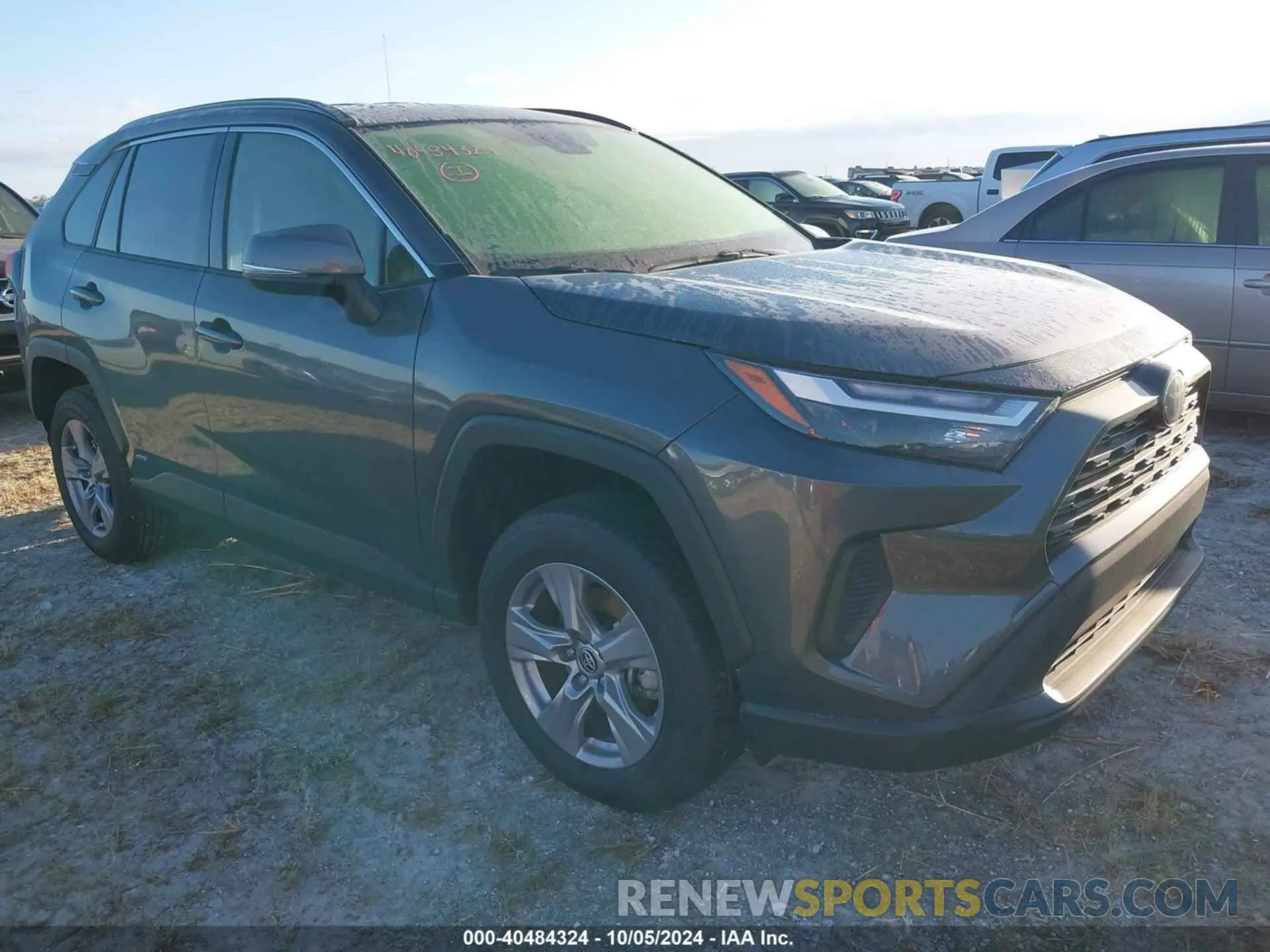 1 Фотография поврежденного автомобиля JTMRWRFV9RJ059861 TOYOTA RAV4 2024