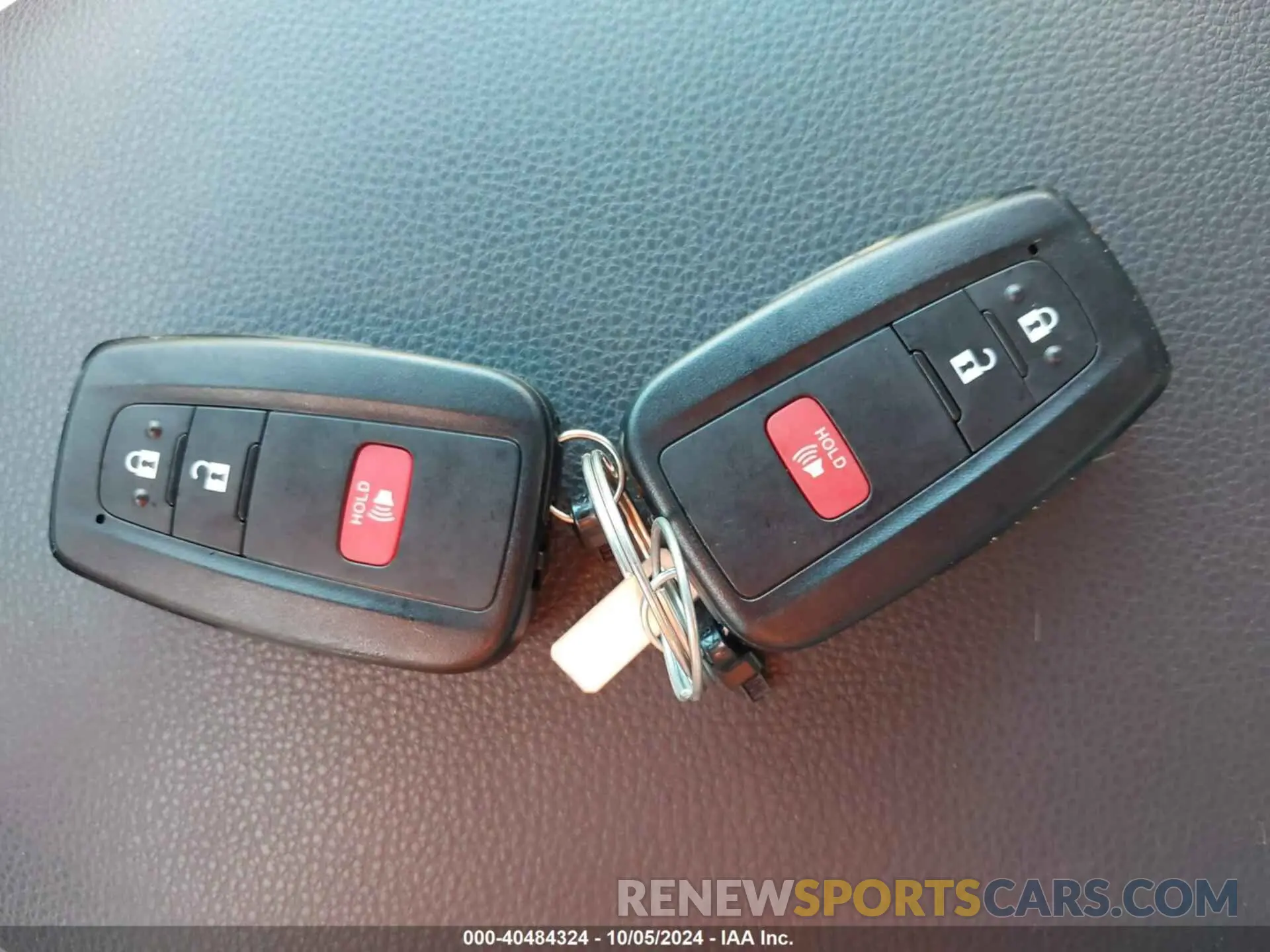 11 Фотография поврежденного автомобиля JTMRWRFV9RJ059861 TOYOTA RAV4 2024