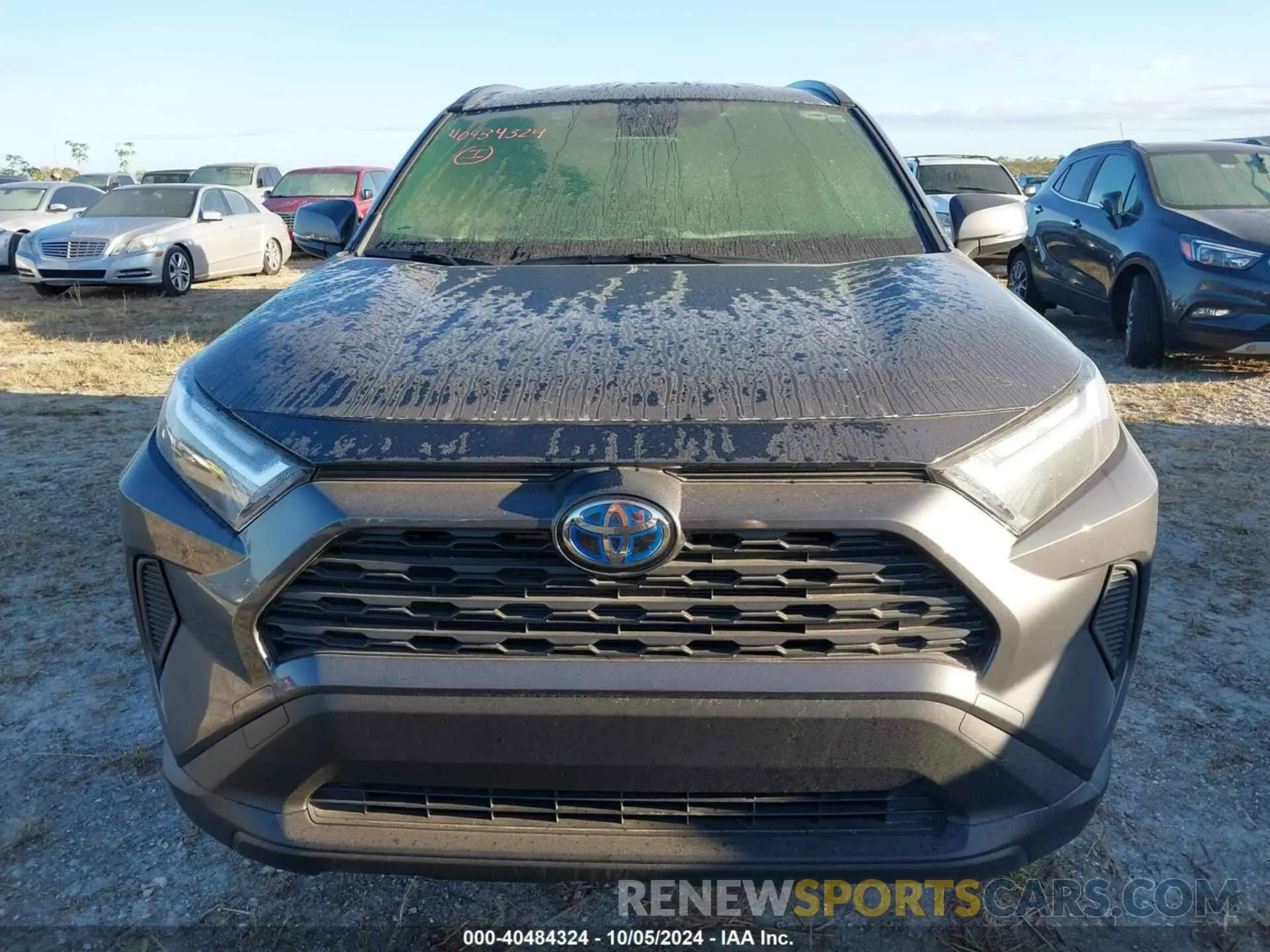 12 Фотография поврежденного автомобиля JTMRWRFV9RJ059861 TOYOTA RAV4 2024