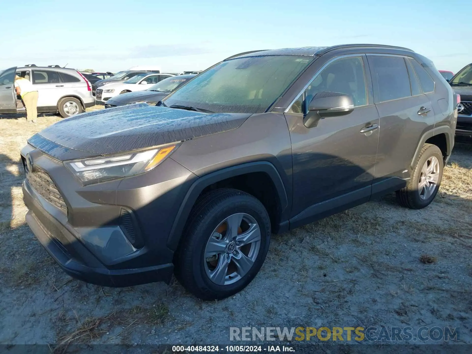 2 Фотография поврежденного автомобиля JTMRWRFV9RJ059861 TOYOTA RAV4 2024