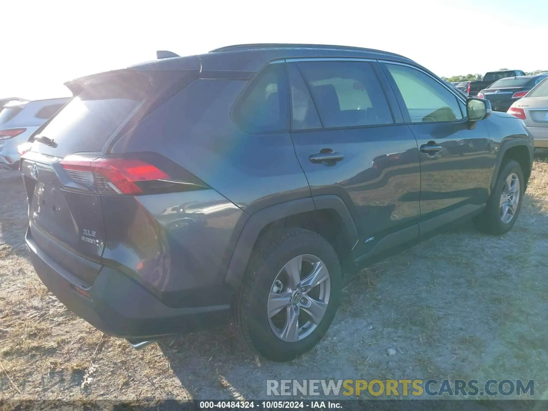 4 Фотография поврежденного автомобиля JTMRWRFV9RJ059861 TOYOTA RAV4 2024