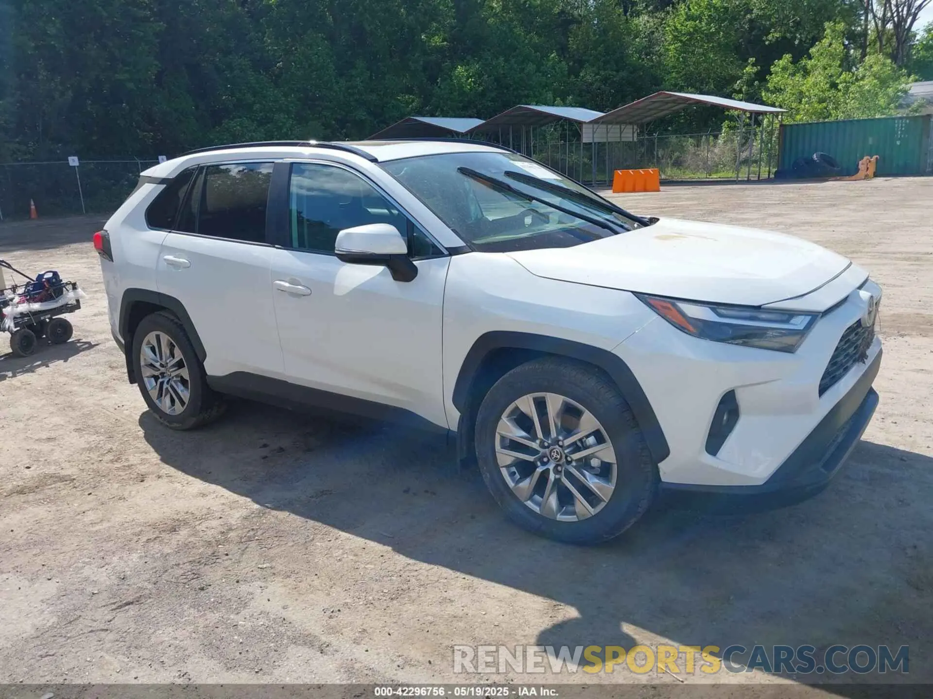 1 Photograph of a damaged car 2T3A1RFV2SW536438 TOYOTA RAV4 2025