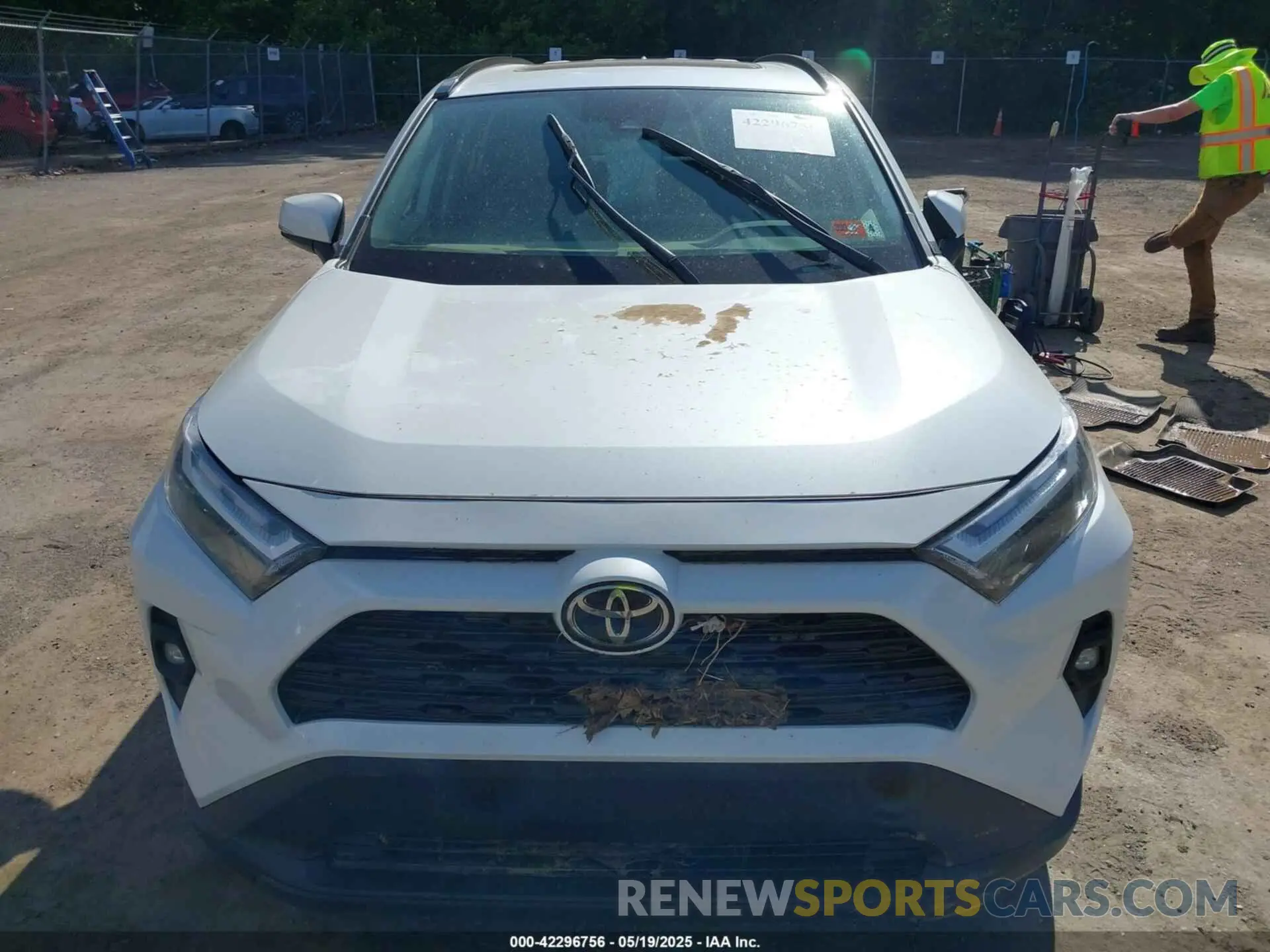 12 Photograph of a damaged car 2T3A1RFV2SW536438 TOYOTA RAV4 2025