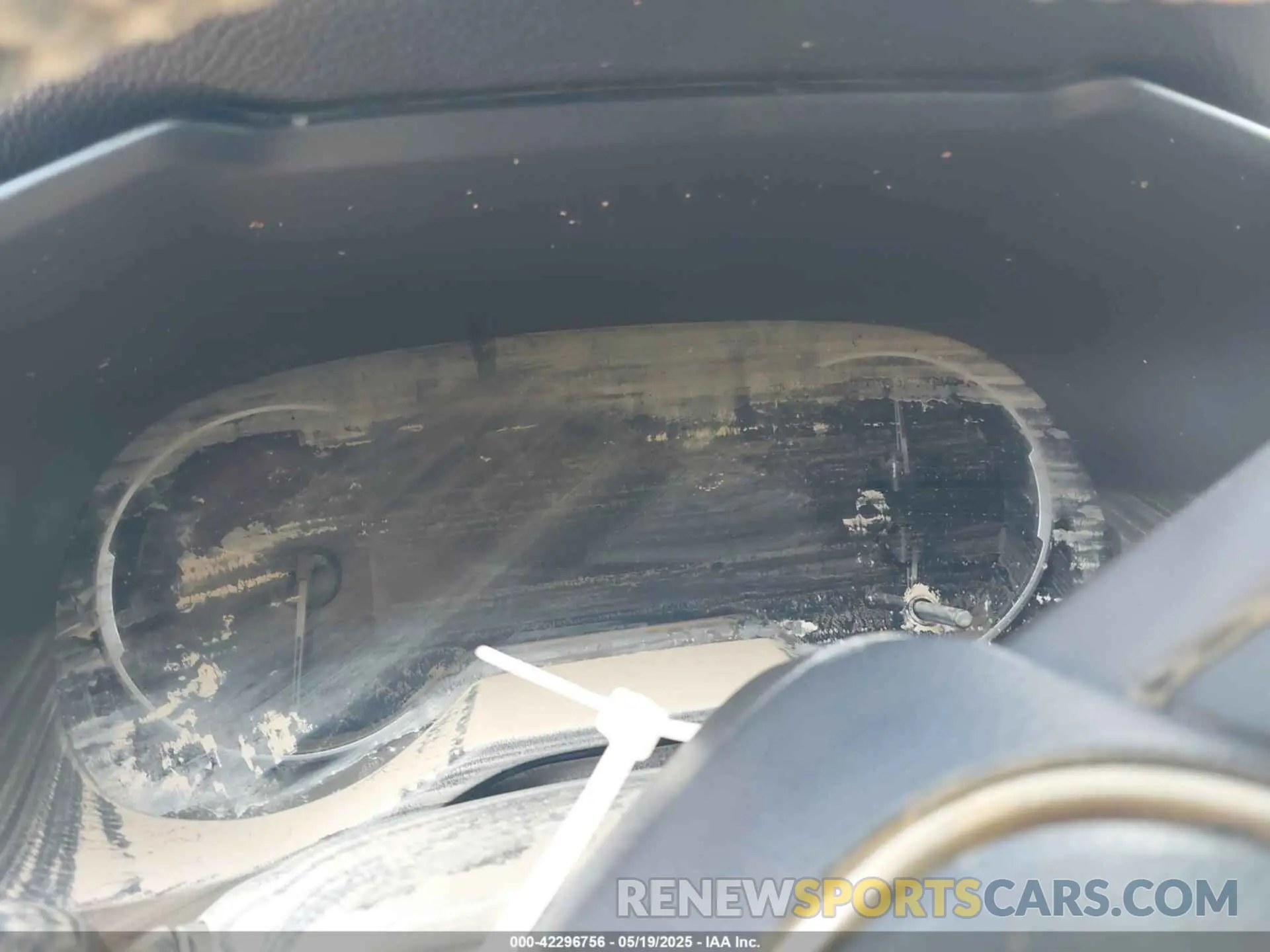 7 Photograph of a damaged car 2T3A1RFV2SW536438 TOYOTA RAV4 2025