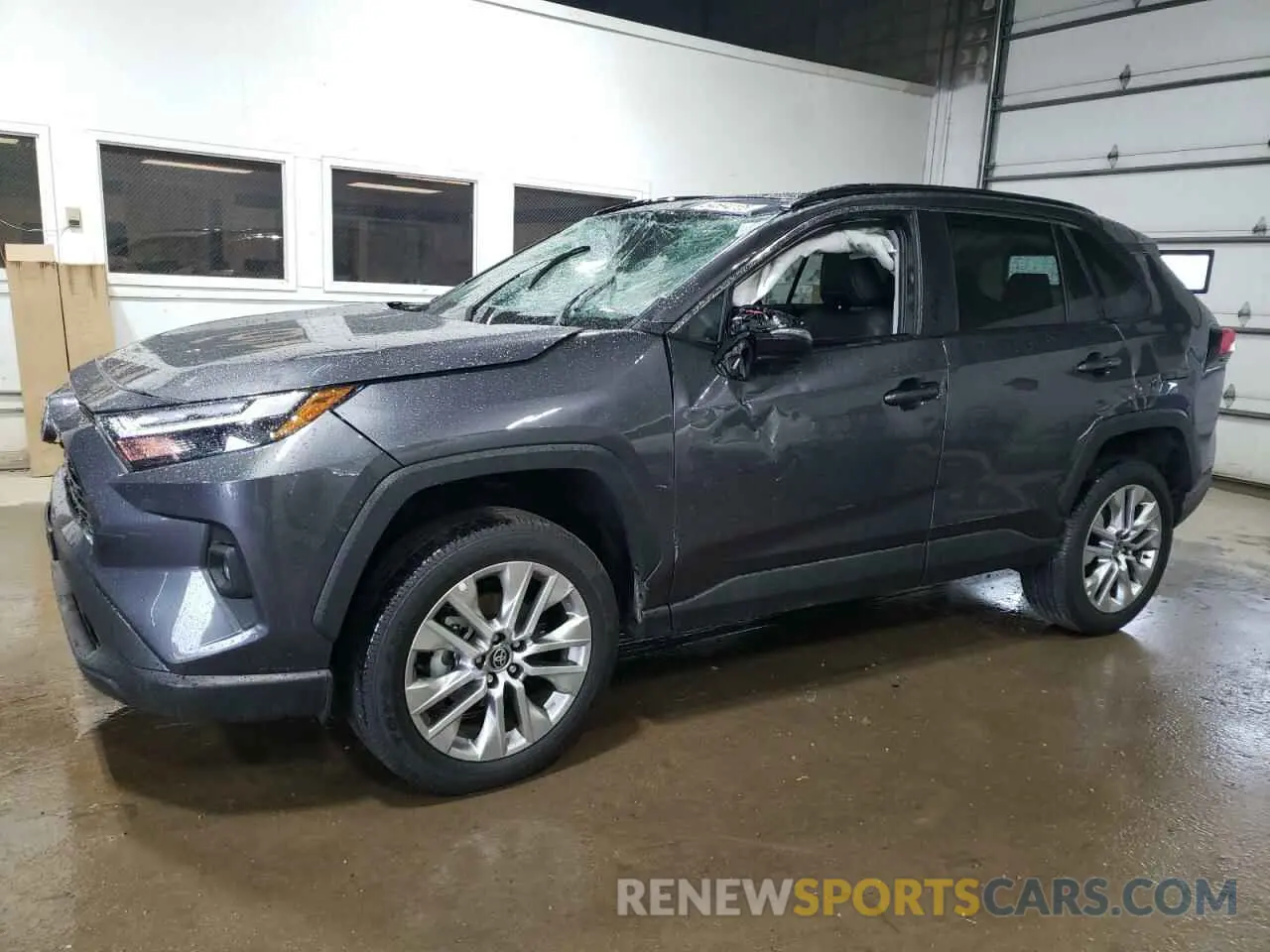 1 Photograph of a damaged car 2T3A1RFV6SC507039 TOYOTA RAV4 2025