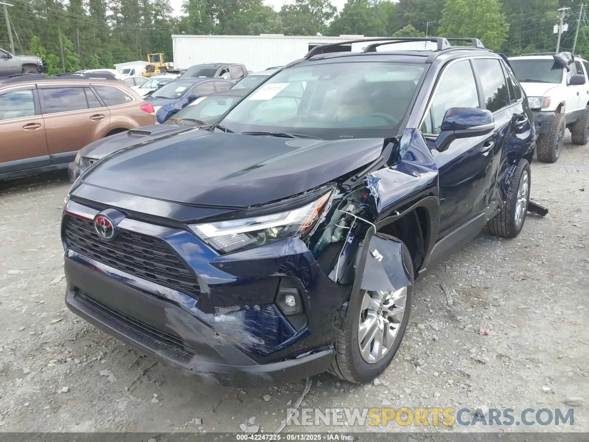 2 Фотография поврежденного автомобиля 2T3A1RFV7SW514631 TOYOTA RAV4 2025