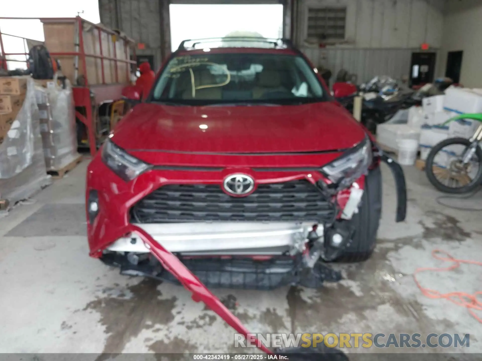 12 Photograph of a damaged car 2T3A1RFV8SW524097 TOYOTA RAV4 2025