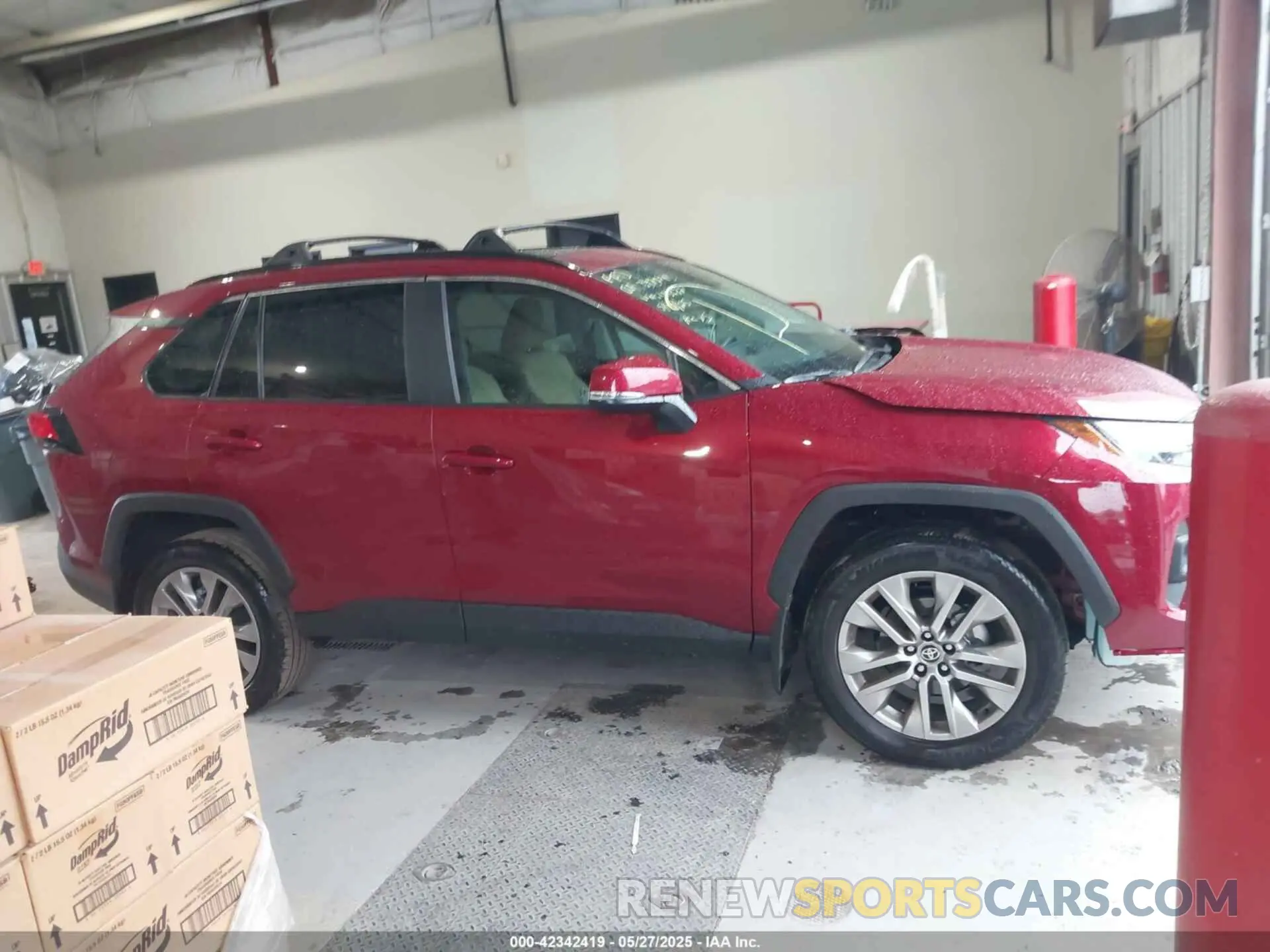 13 Photograph of a damaged car 2T3A1RFV8SW524097 TOYOTA RAV4 2025