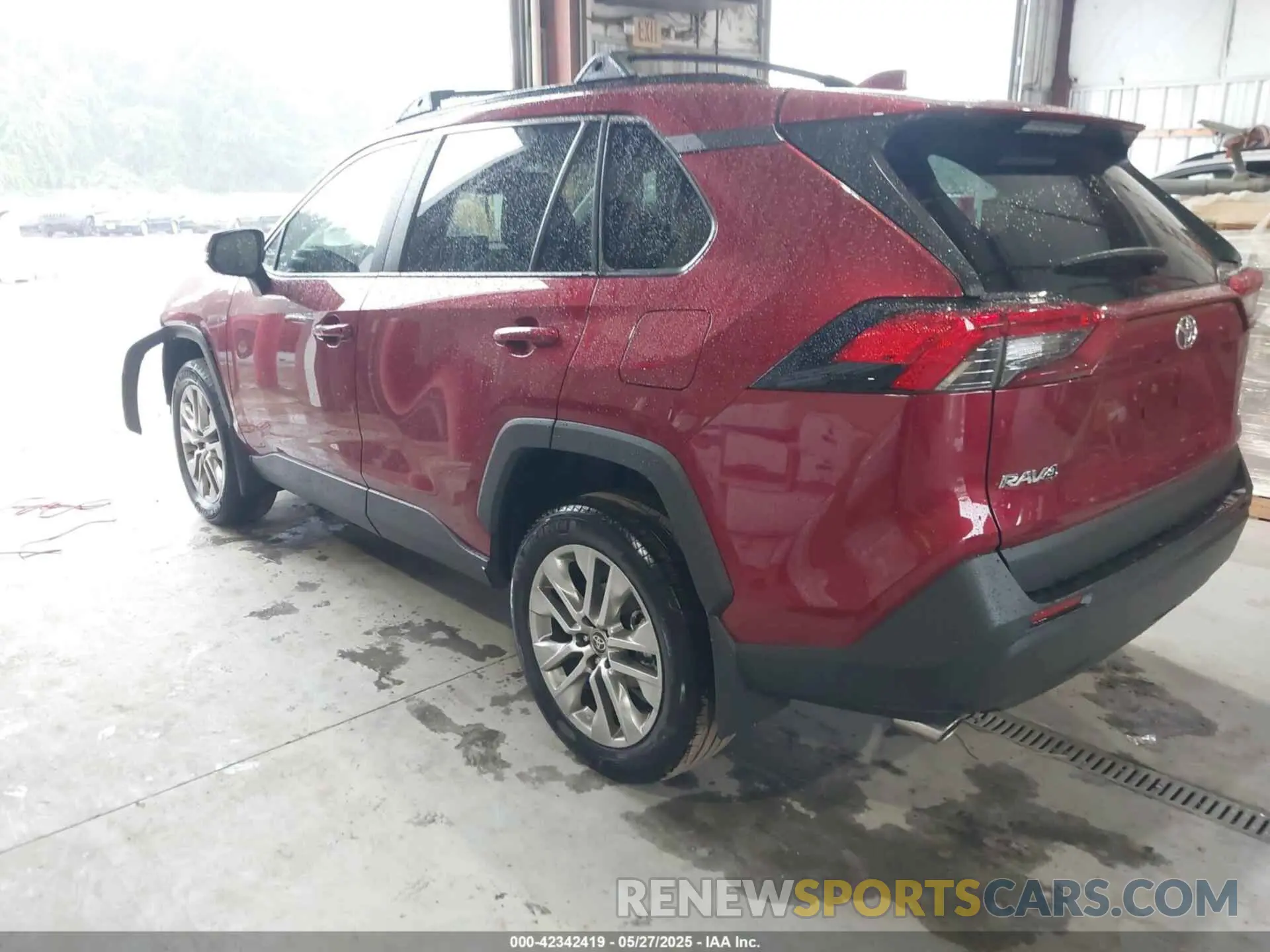 3 Photograph of a damaged car 2T3A1RFV8SW524097 TOYOTA RAV4 2025
