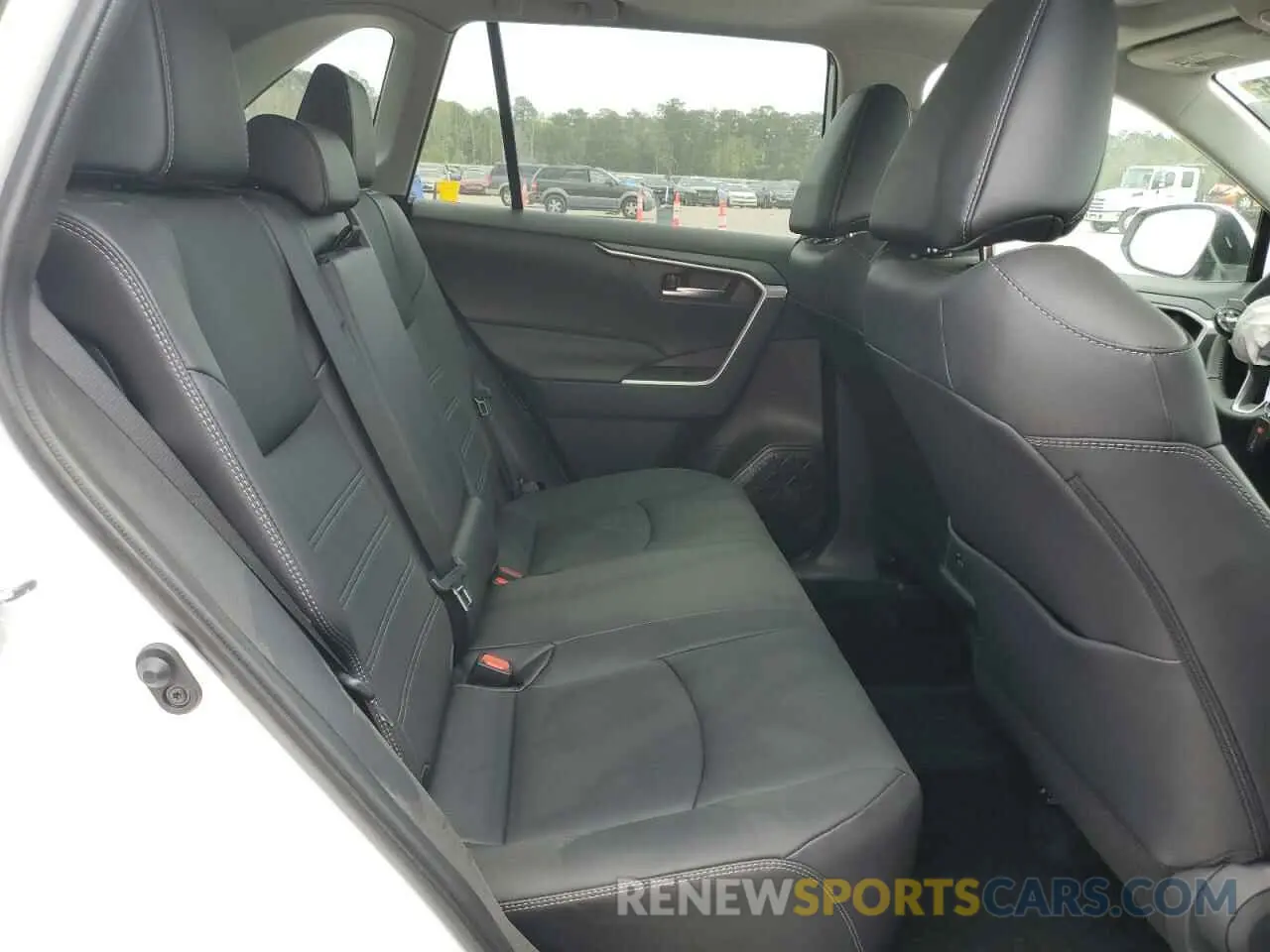 11 Фотография поврежденного автомобиля 2T3C1RFV1SW373483 TOYOTA RAV4 2025