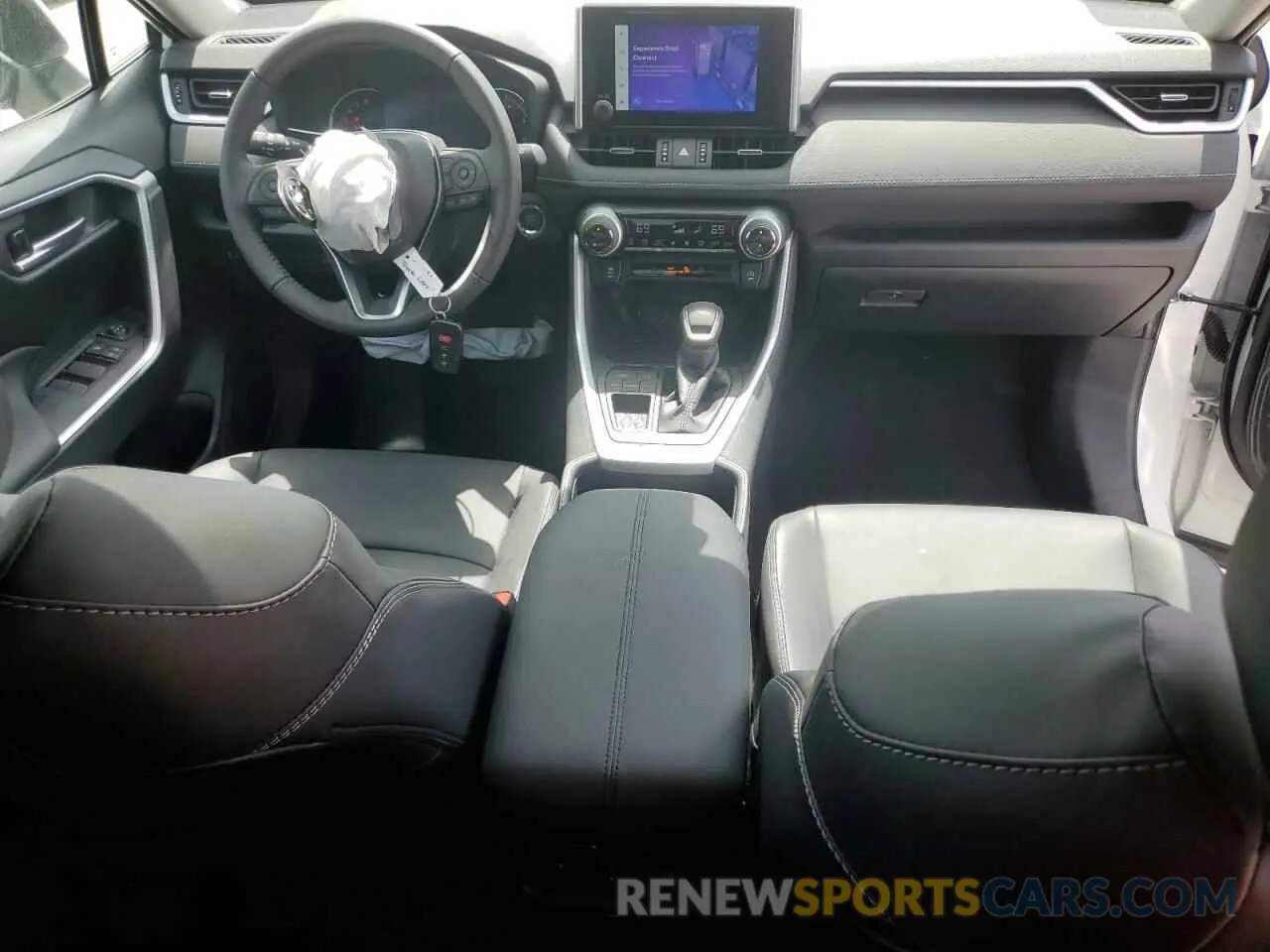 8 Фотография поврежденного автомобиля 2T3C1RFV1SW373483 TOYOTA RAV4 2025