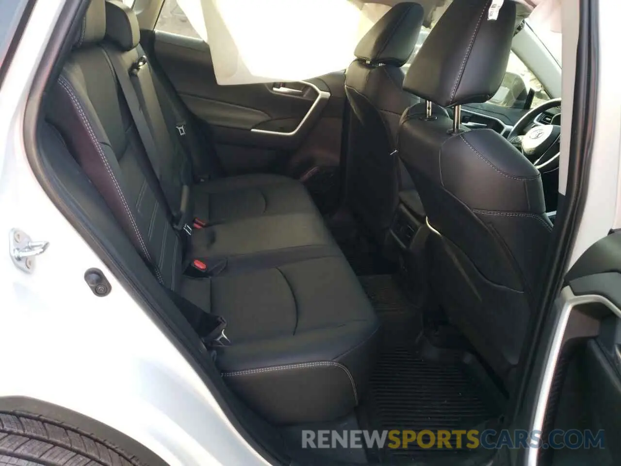 11 Фотография поврежденного автомобиля 2T3C1RFV3SW378541 TOYOTA RAV4 2025