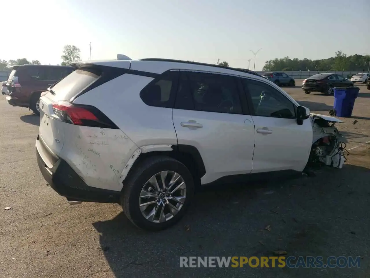 3 Фотография поврежденного автомобиля 2T3C1RFV3SW378541 TOYOTA RAV4 2025