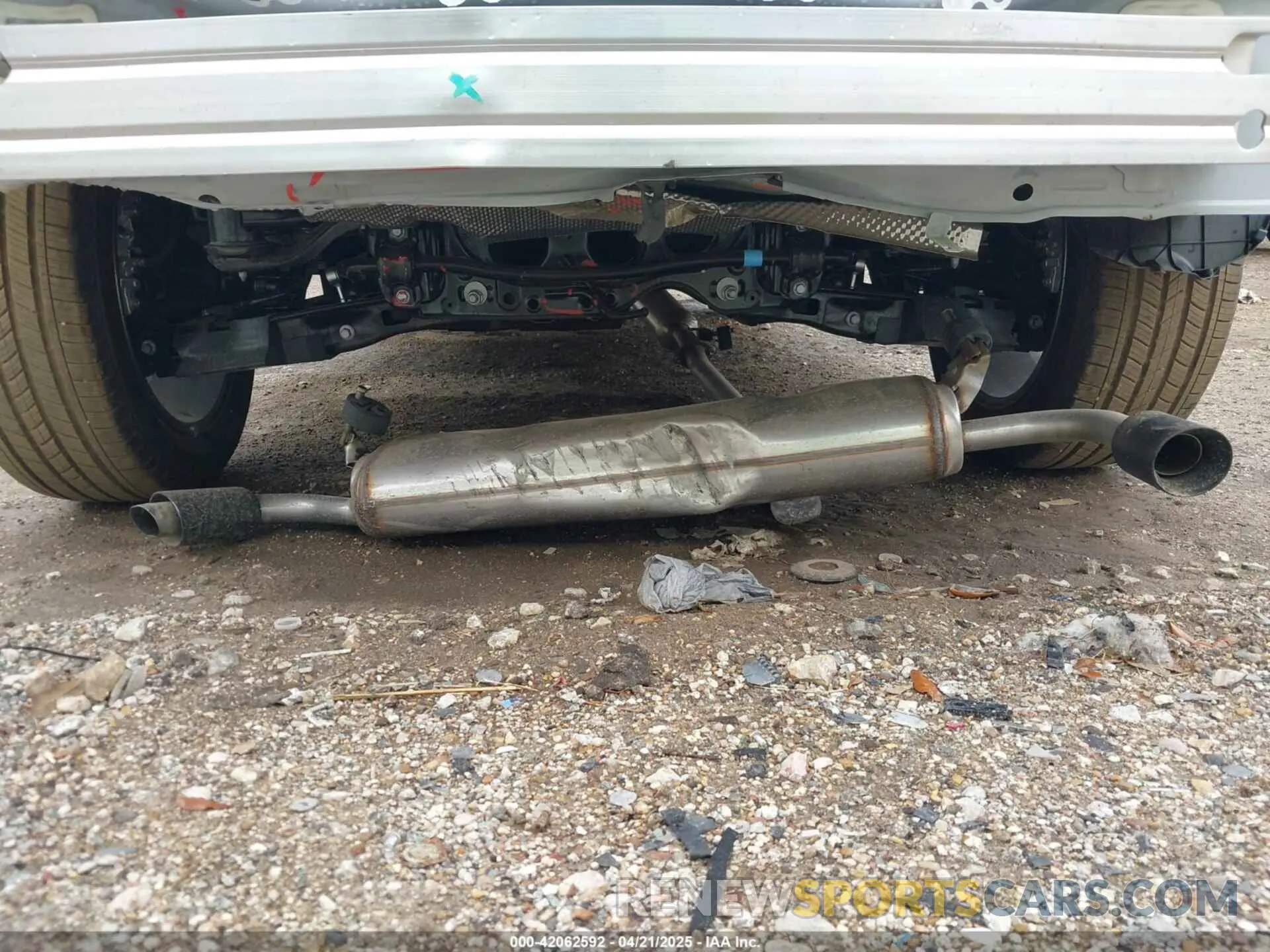 18 Photograph of a damaged car 2T3C1RFV5SW369078 TOYOTA RAV4 2025