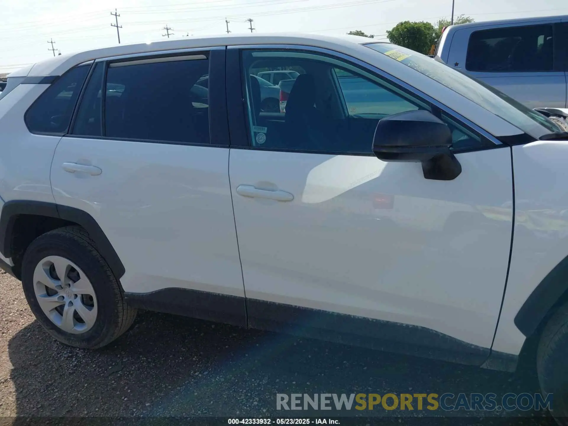 14 Фотография поврежденного автомобиля 2T3F1RFV5SW527044 TOYOTA RAV4 2025