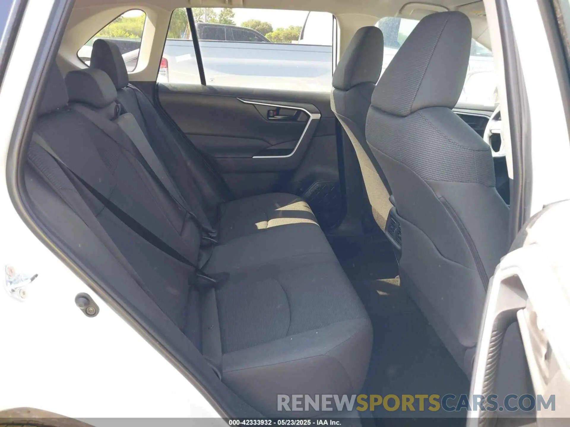 8 Фотография поврежденного автомобиля 2T3F1RFV5SW527044 TOYOTA RAV4 2025