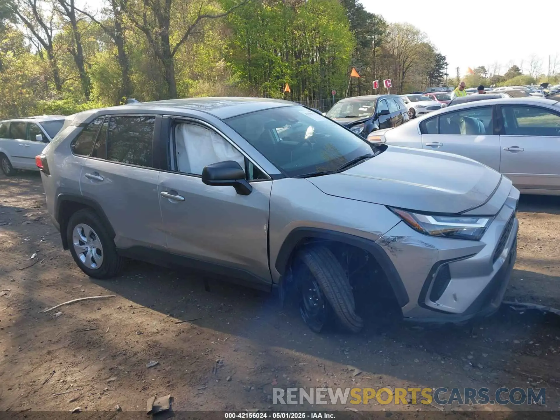 13 Photograph of a damaged car 2T3F1RFV6SW500323 TOYOTA RAV4 2025
