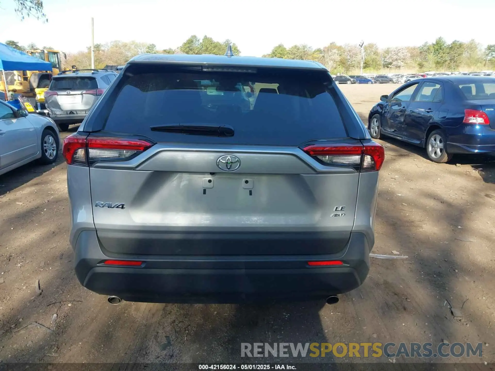 16 Photograph of a damaged car 2T3F1RFV6SW500323 TOYOTA RAV4 2025