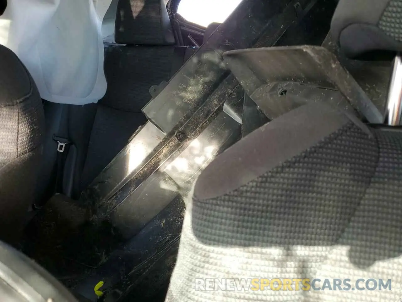 10 Photograph of a damaged car 2T3F1RFVXSC502691 TOYOTA RAV4 2025