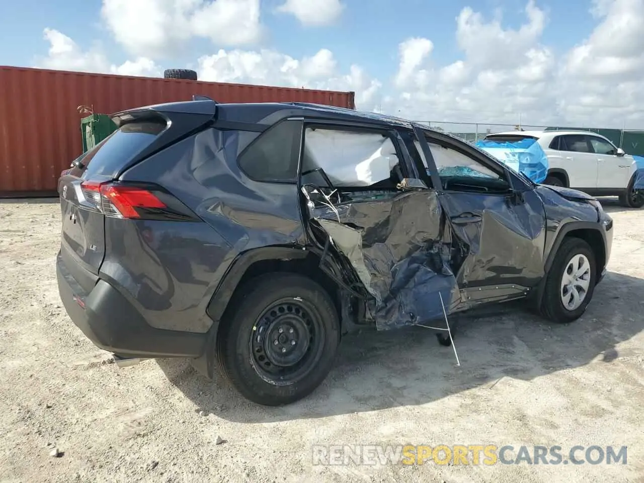 3 Фотография поврежденного автомобиля 2T3H1RFV1SW368421 TOYOTA RAV4 2025
