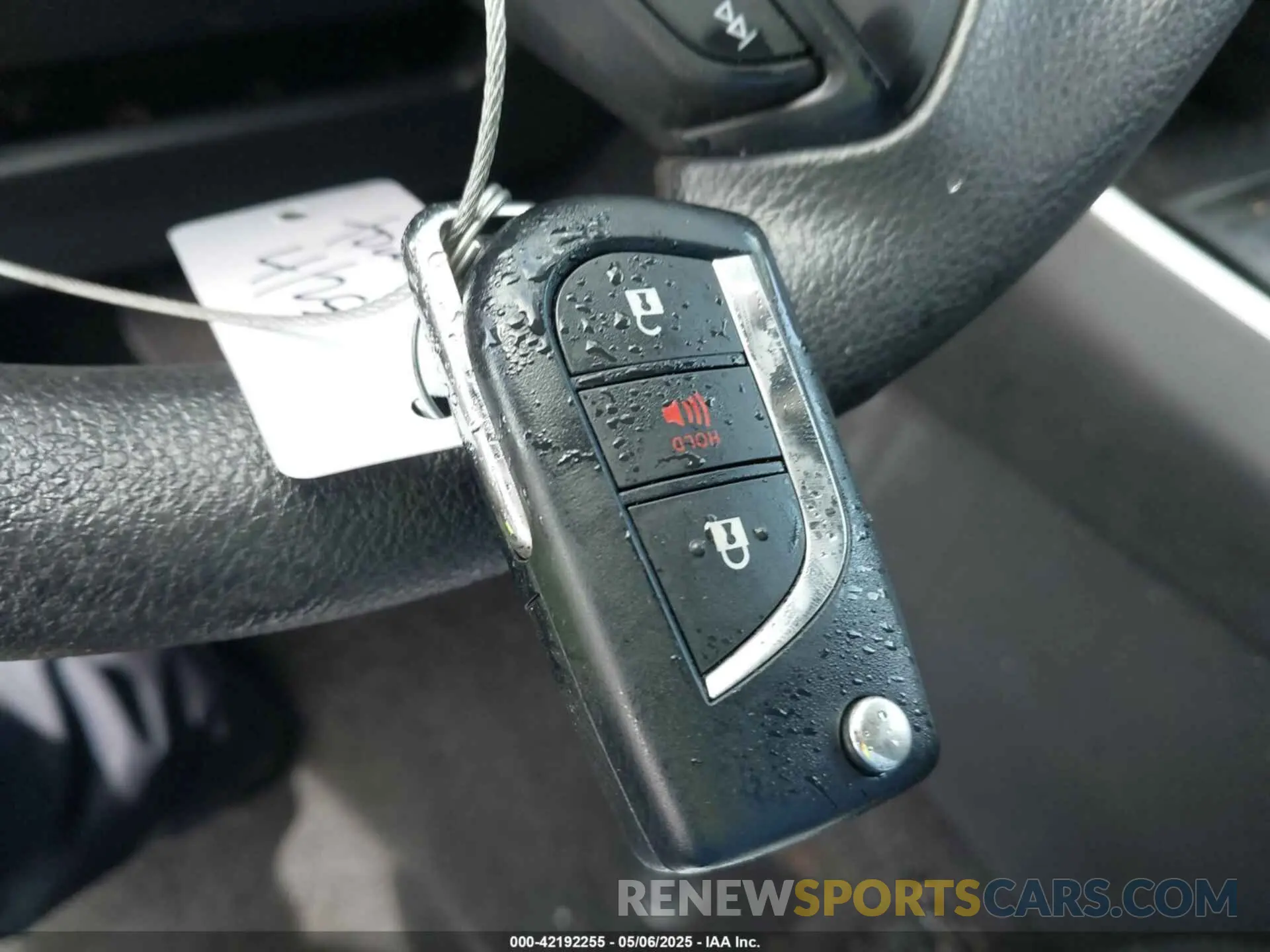 11 Фотография поврежденного автомобиля 2T3H1RFV6SC309785 TOYOTA RAV4 2025
