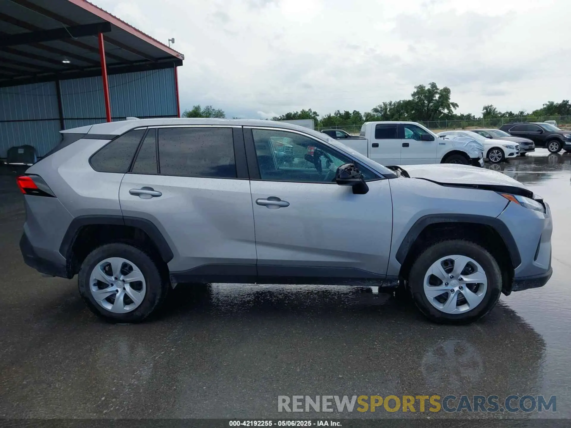 13 Фотография поврежденного автомобиля 2T3H1RFV6SC309785 TOYOTA RAV4 2025