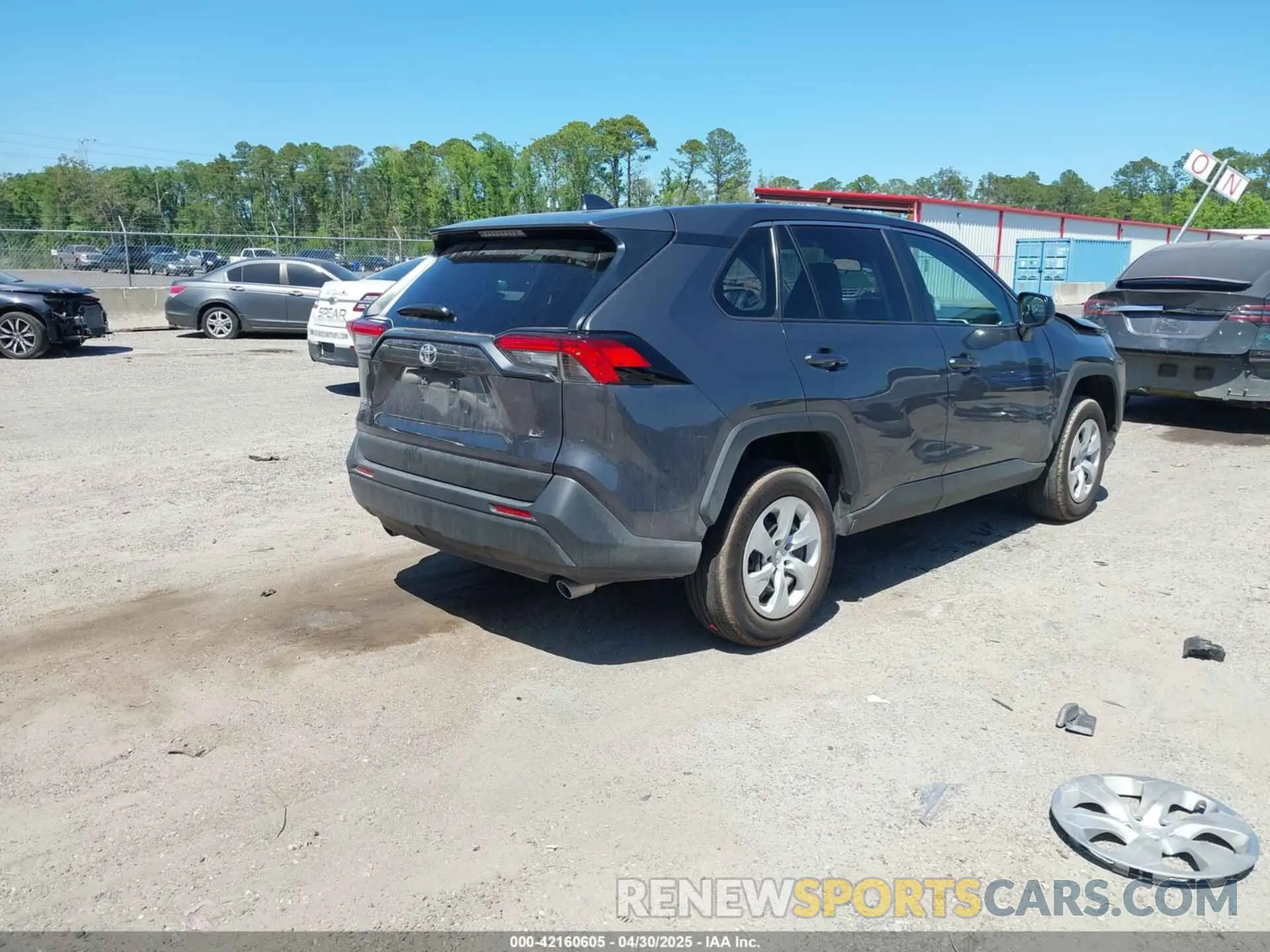 4 Фотография поврежденного автомобиля 2T3H1RFV6SW368723 TOYOTA RAV4 2025