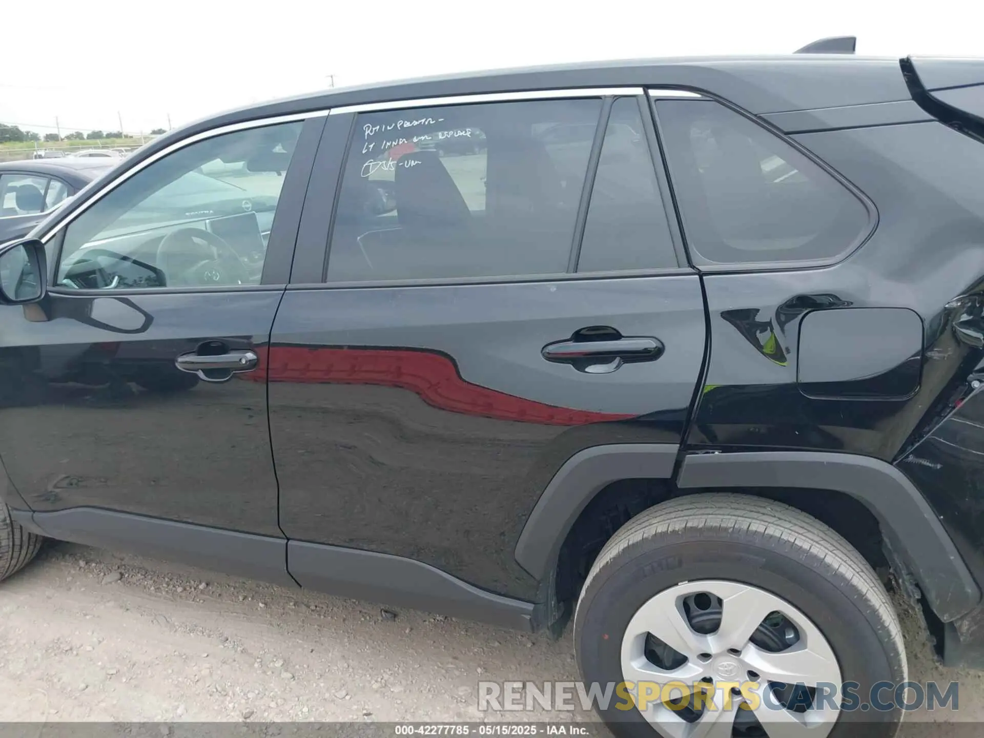 14 Фотография поврежденного автомобиля 2T3H1RFV6SW379978 TOYOTA RAV4 2025