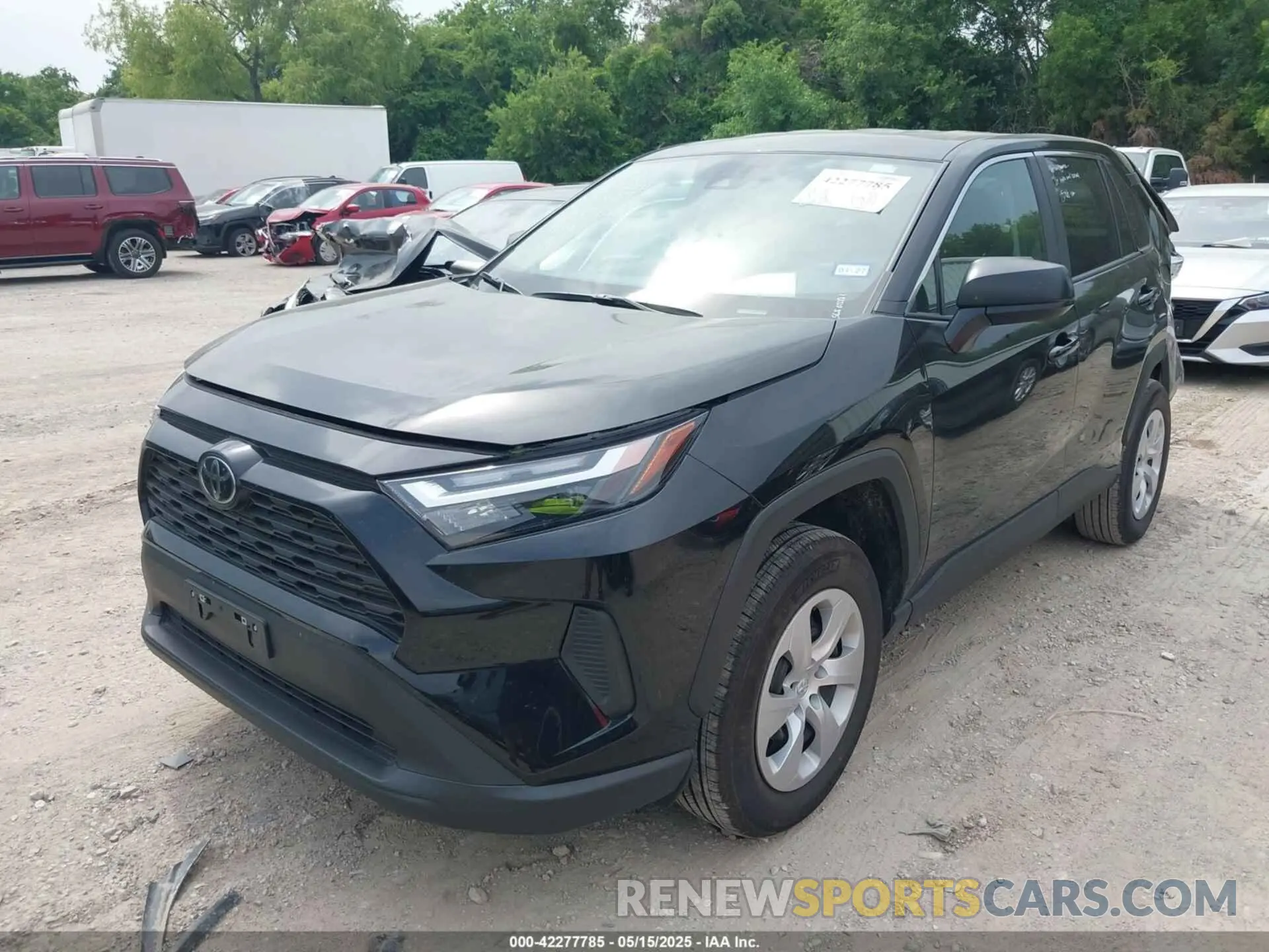 2 Фотография поврежденного автомобиля 2T3H1RFV6SW379978 TOYOTA RAV4 2025