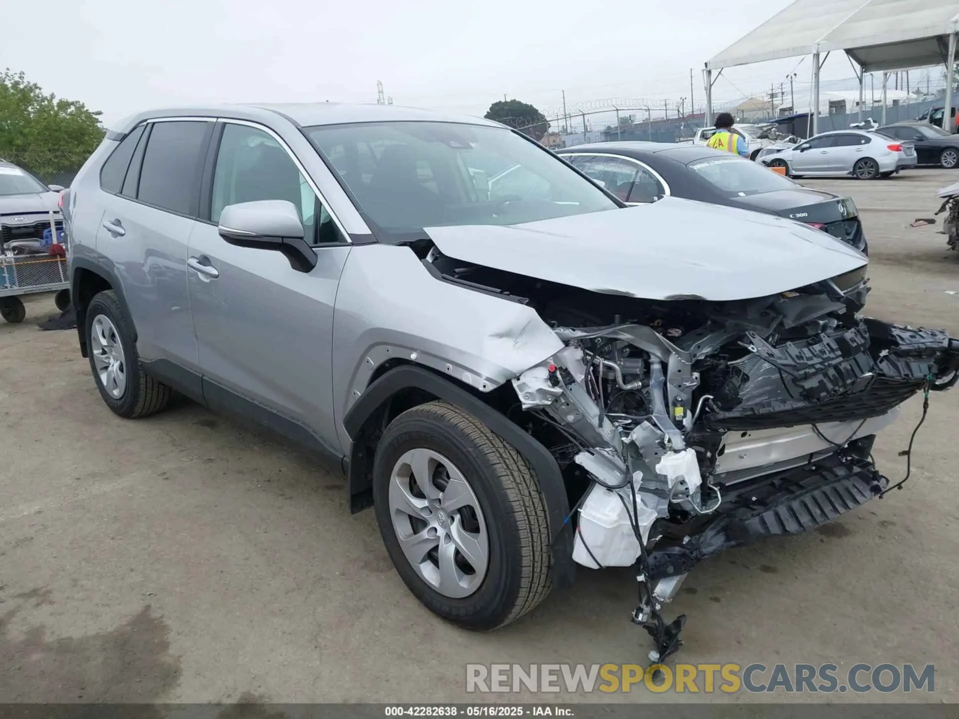 1 Photograph of a damaged car 2T3K1RFV5SW384630 TOYOTA RAV4 2025