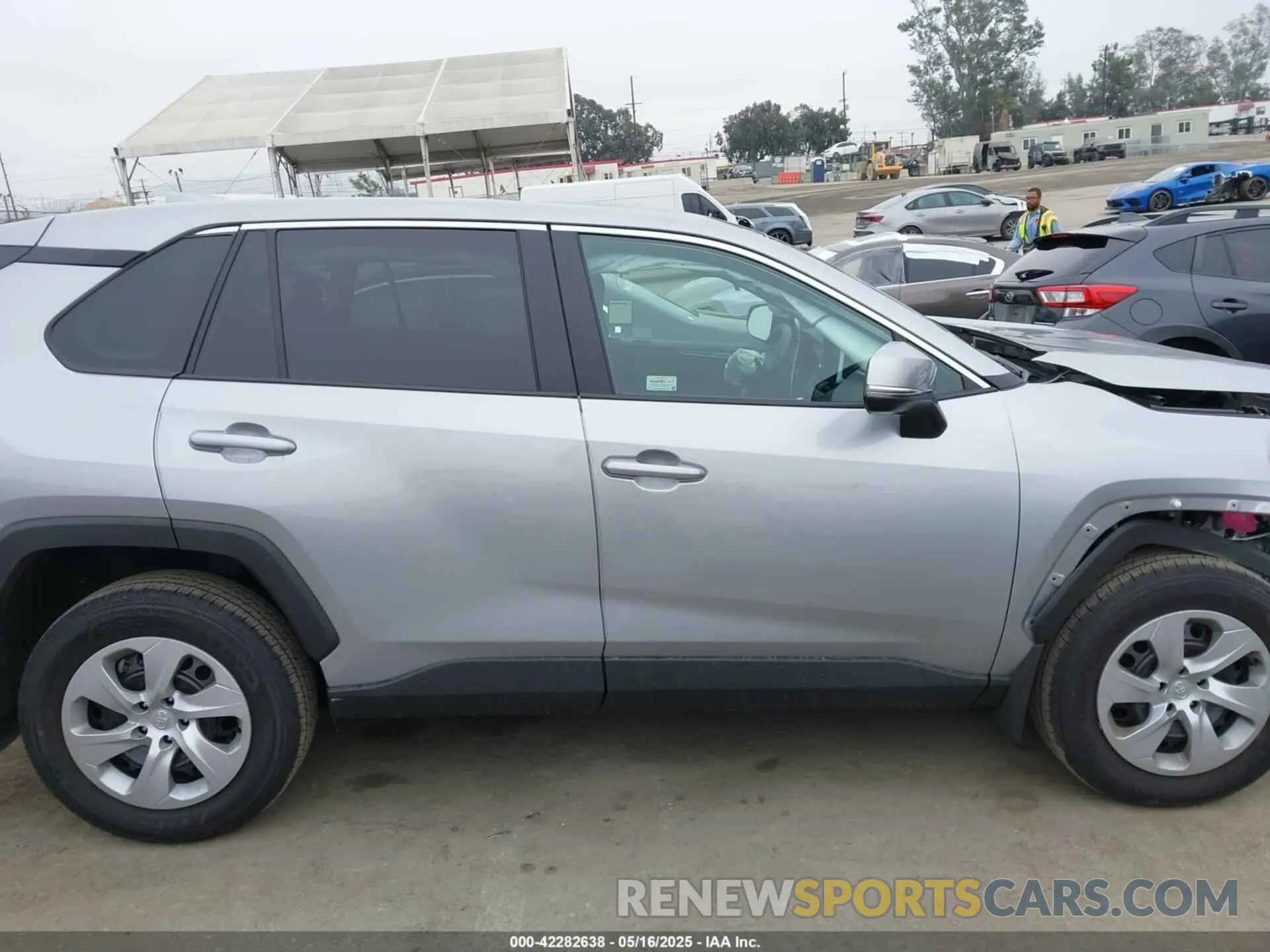 14 Photograph of a damaged car 2T3K1RFV5SW384630 TOYOTA RAV4 2025