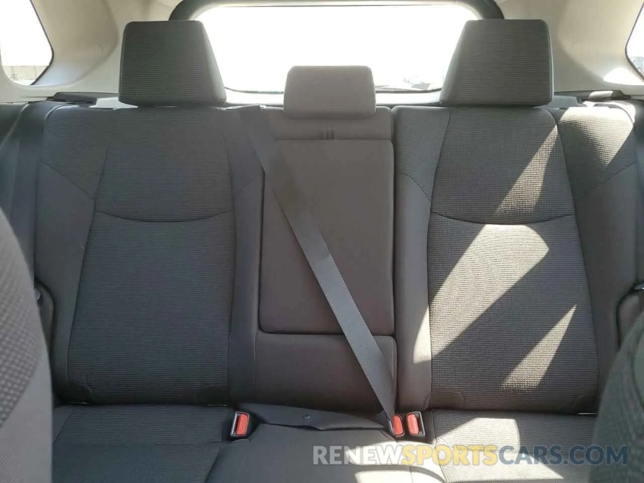 10 Фотография поврежденного автомобиля 2T3LWRFV3SW255128 TOYOTA RAV4 2025