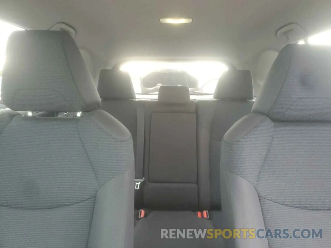 10 Фотография поврежденного автомобиля 2T3MWRFV1SW257321 TOYOTA RAV4 2025