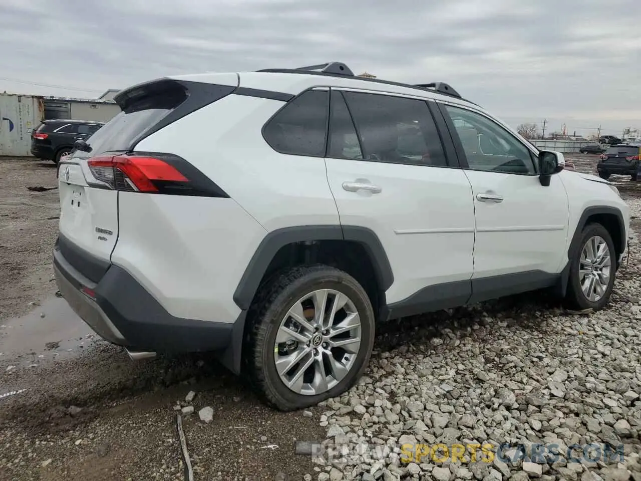 3 Фотография поврежденного автомобиля 2T3N1RFV1SW499481 TOYOTA RAV4 2025