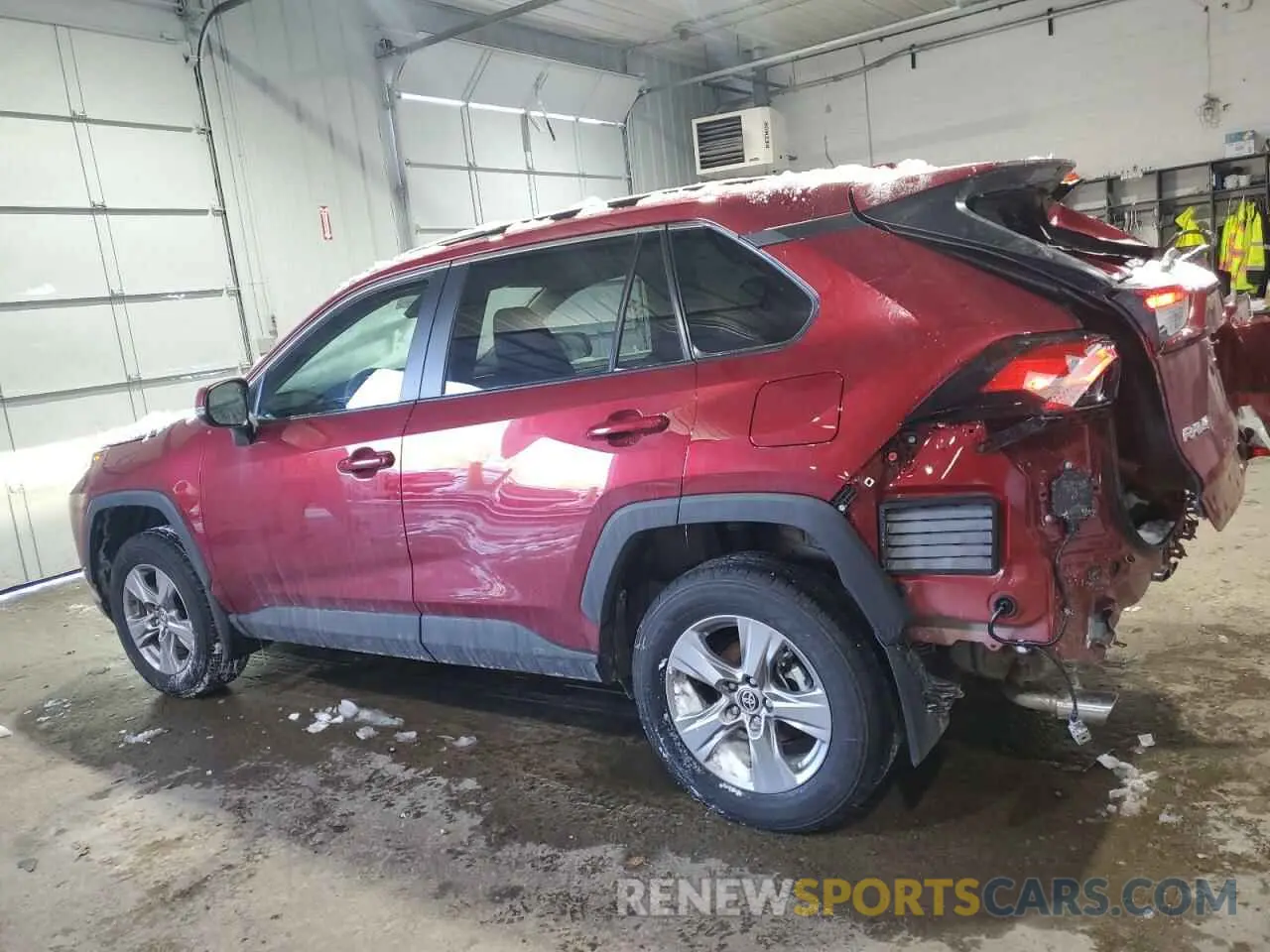 2 Фотография поврежденного автомобиля 2T3P1RFV0SW500676 TOYOTA RAV4 2025