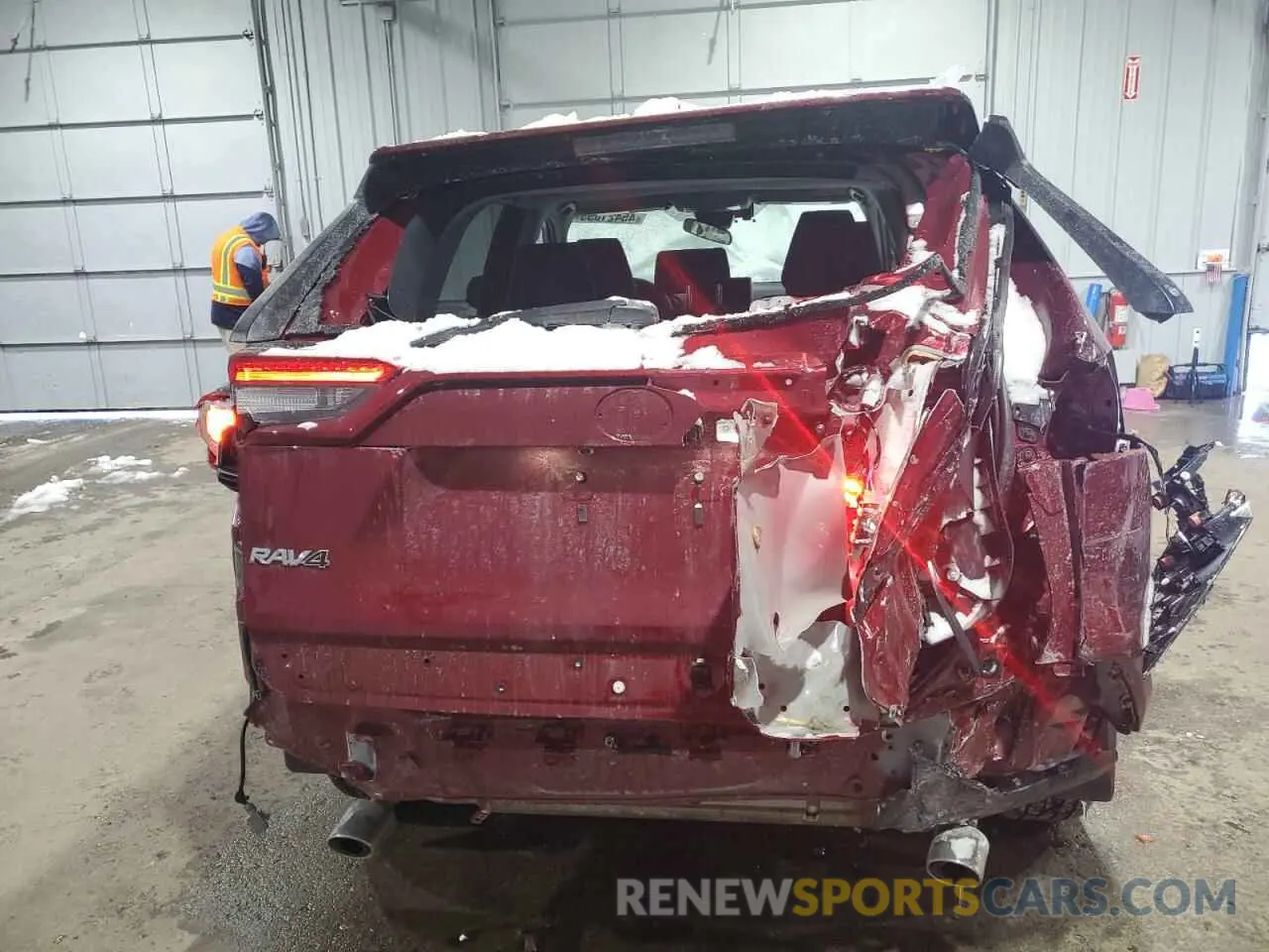 6 Фотография поврежденного автомобиля 2T3P1RFV0SW500676 TOYOTA RAV4 2025