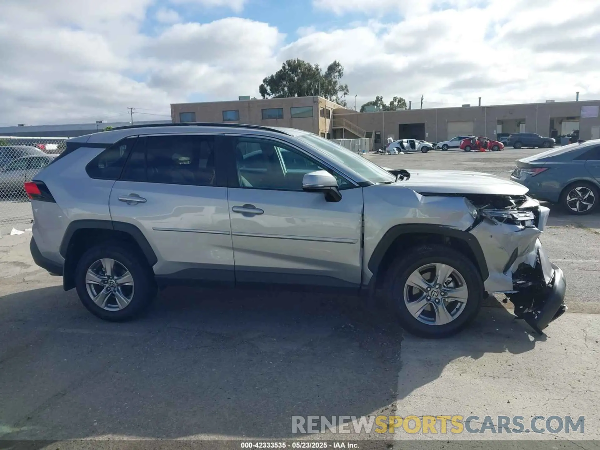 13 Photograph of a damaged car 2T3P1RFV2SW499305 TOYOTA RAV4 2025