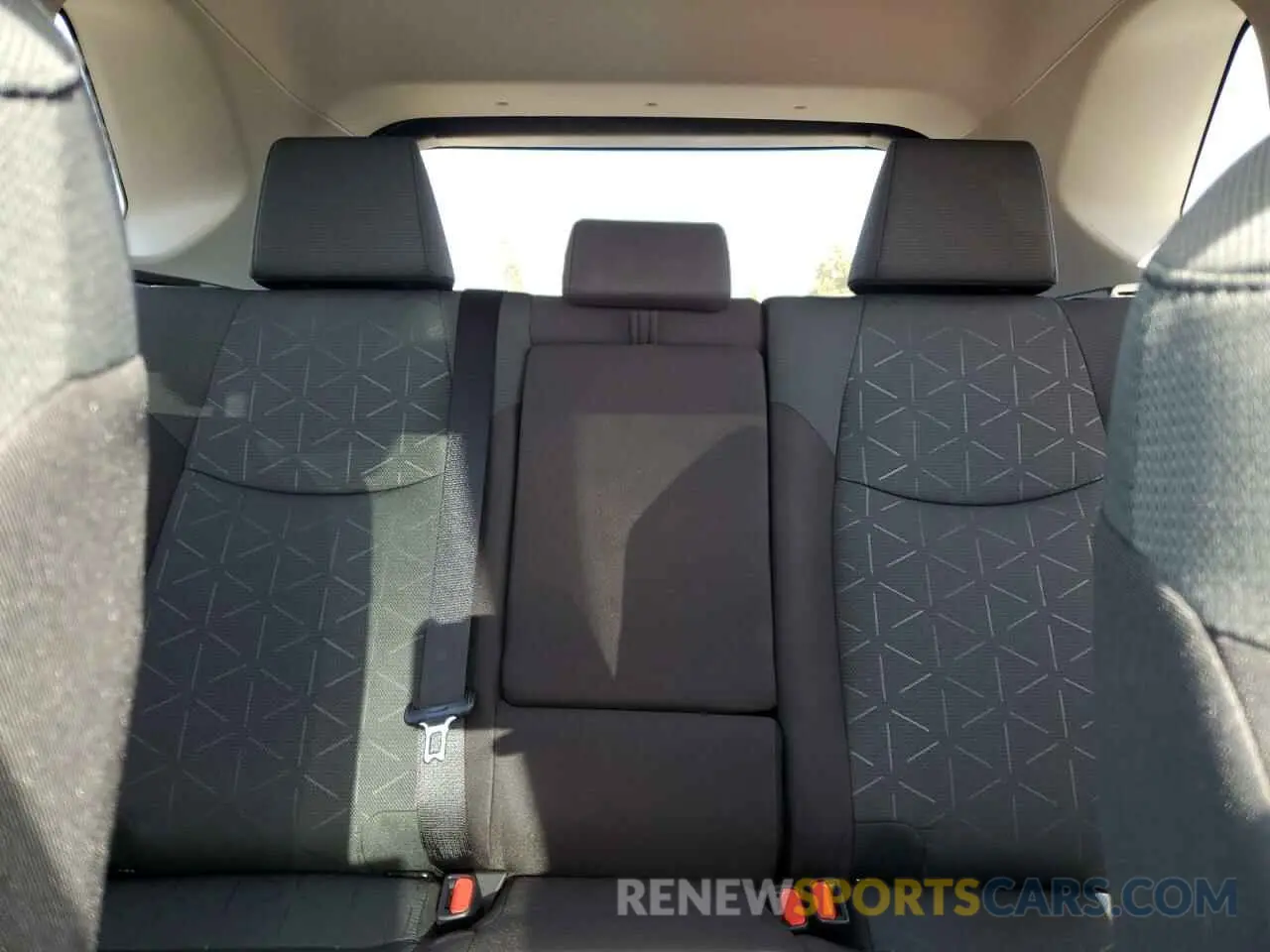 10 Фотография поврежденного автомобиля 2T3P1RFV5SC522481 TOYOTA RAV4 2025