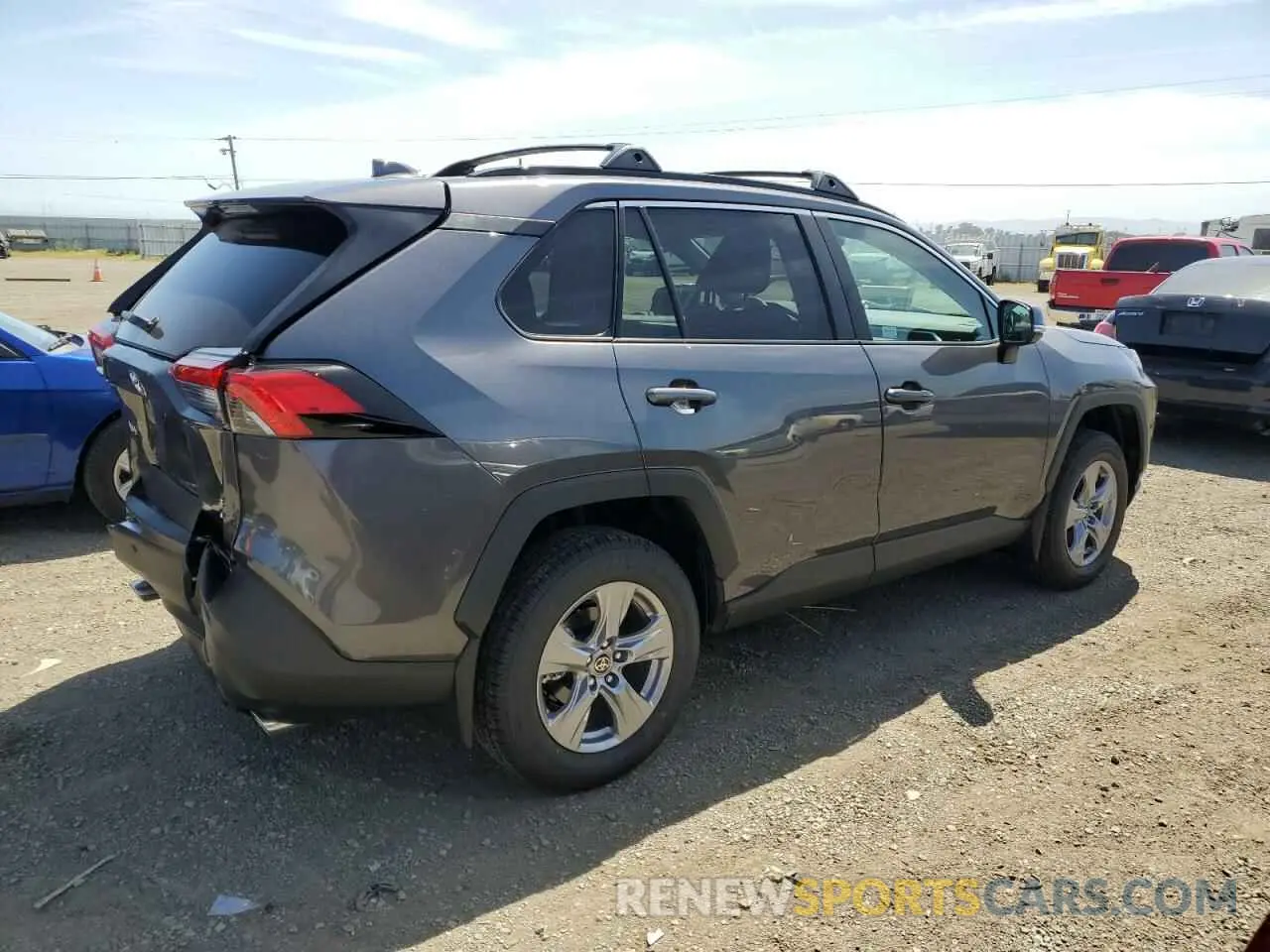 3 Фотография поврежденного автомобиля 2T3P1RFV5SC522481 TOYOTA RAV4 2025