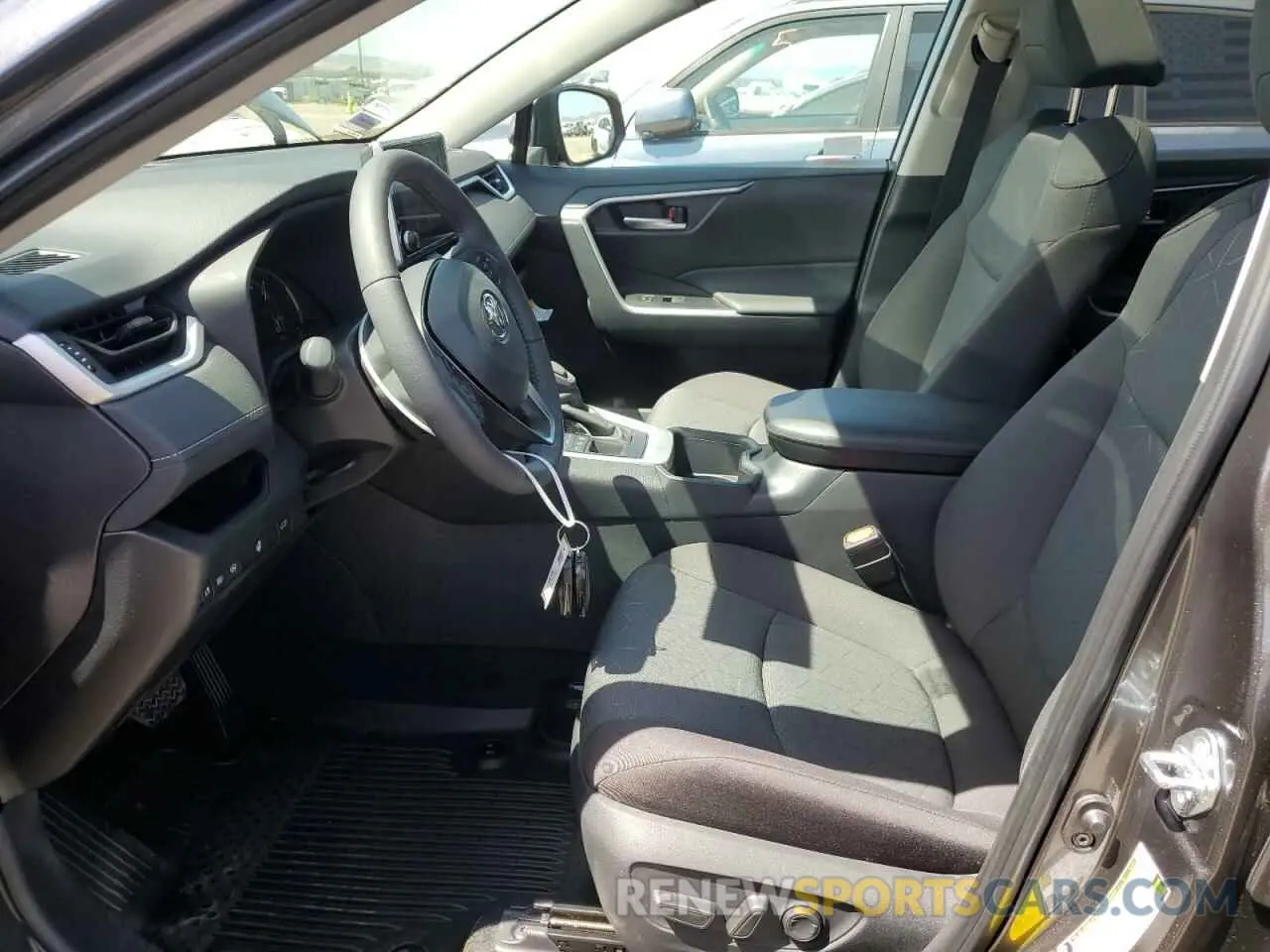 7 Фотография поврежденного автомобиля 2T3P1RFV5SC522481 TOYOTA RAV4 2025