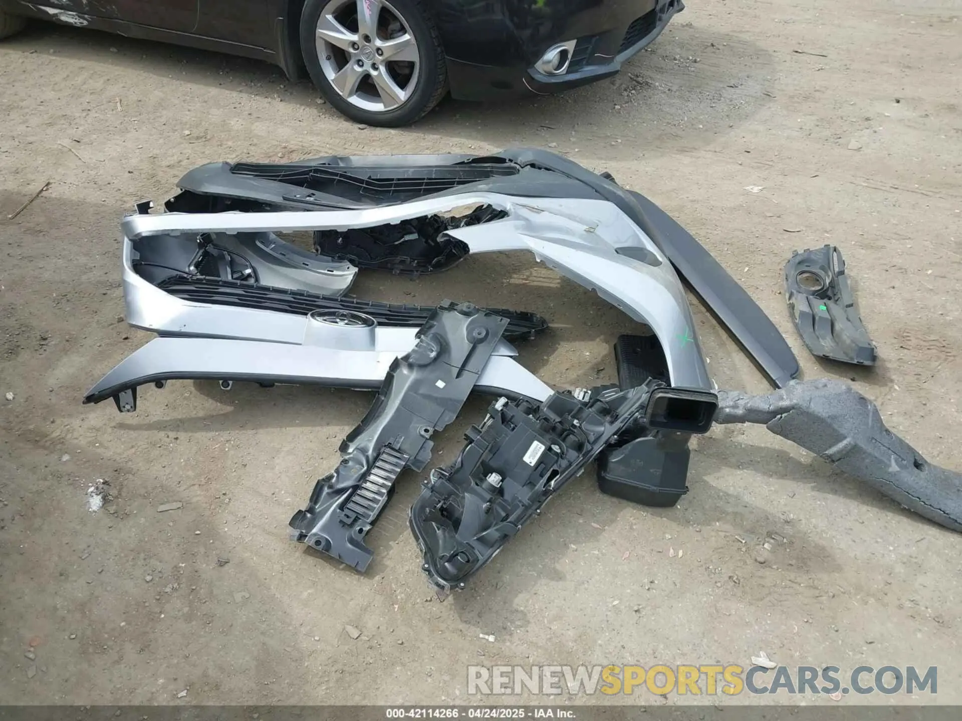 12 Photograph of a damaged car 2T3P1RFV7SC502877 TOYOTA RAV4 2025