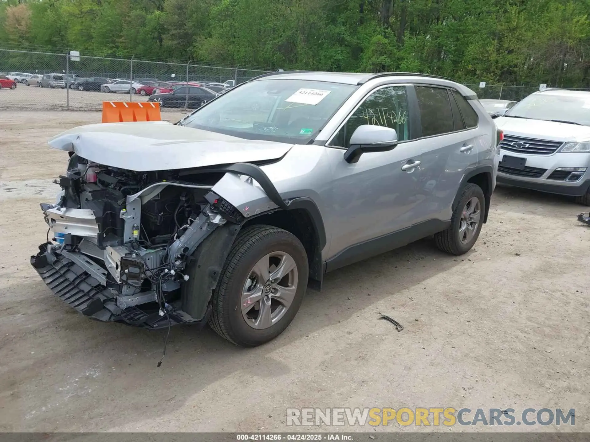 2 Photograph of a damaged car 2T3P1RFV7SC502877 TOYOTA RAV4 2025