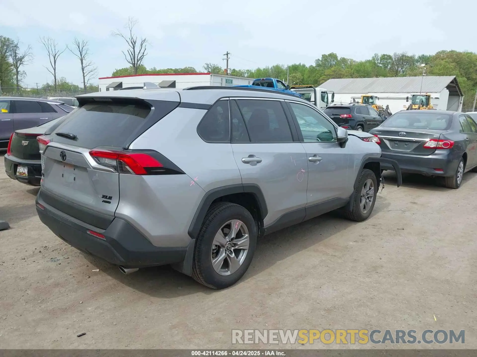 4 Photograph of a damaged car 2T3P1RFV7SC502877 TOYOTA RAV4 2025